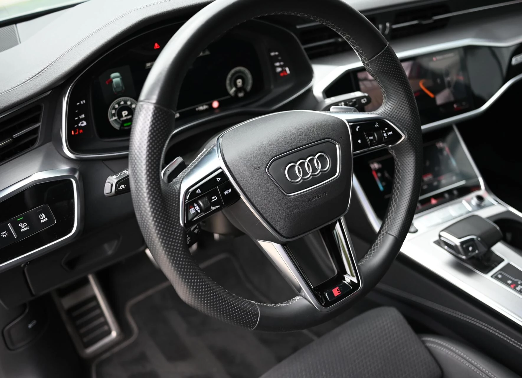 Hoofdafbeelding Audi A6