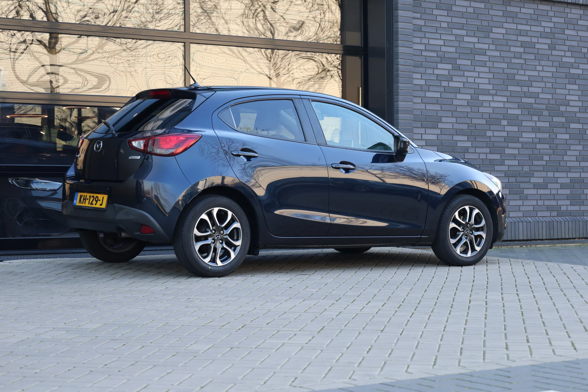 Hoofdafbeelding Mazda 2