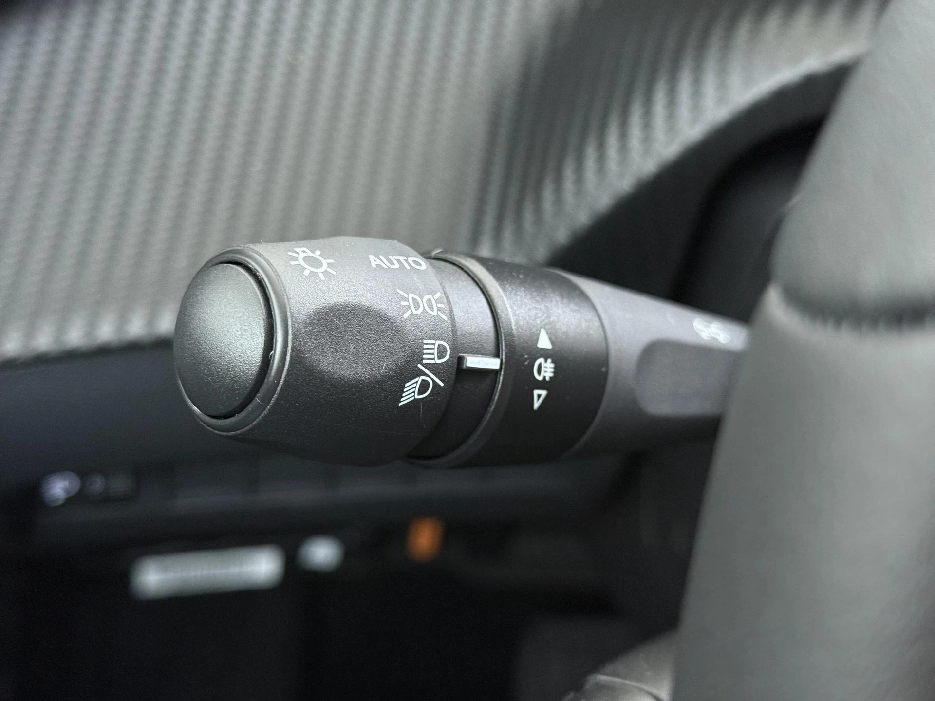 Hoofdafbeelding Peugeot e-208