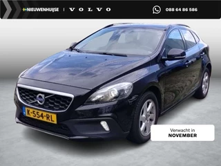 Volvo V40 Cross Country 2.5 T5 AWD Momentum | Bi-Xenon | Trekhaak | Bluetooth | Navigatie | Memory | Keyless Entry |