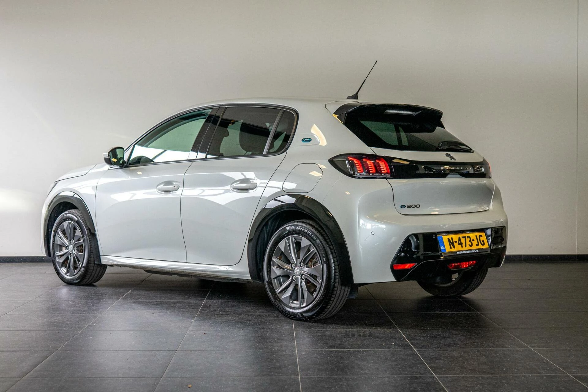 Hoofdafbeelding Peugeot e-208