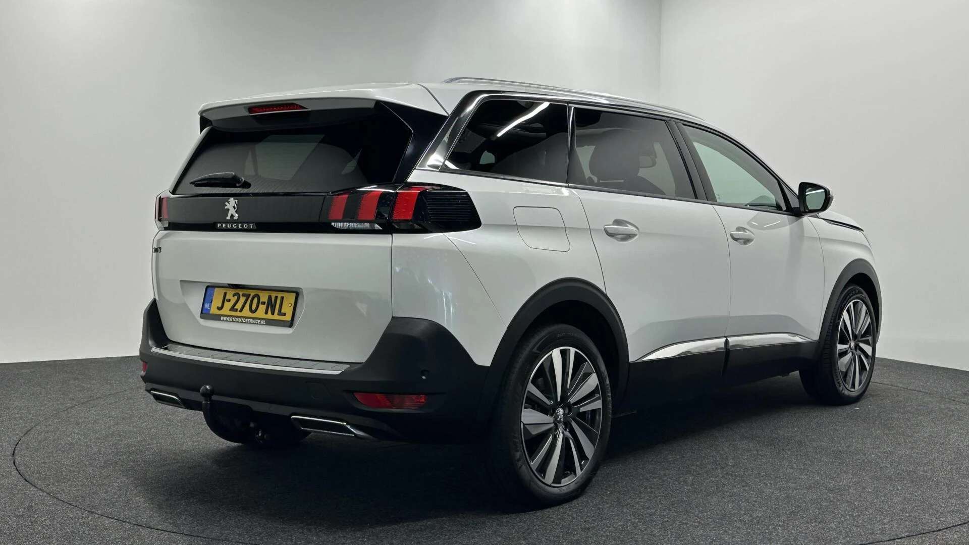 Hoofdafbeelding Peugeot 5008