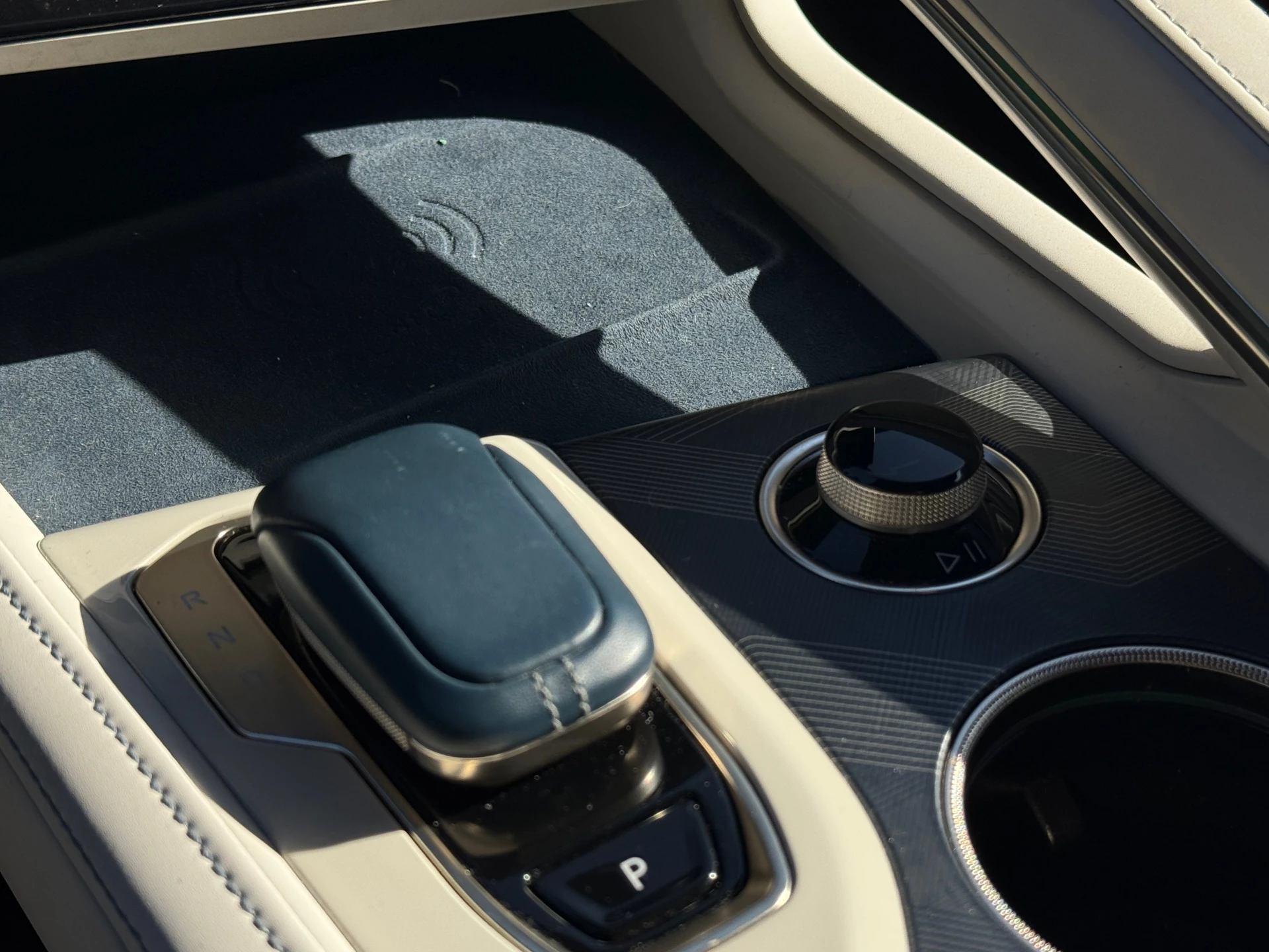 Hoofdafbeelding Zeekr 001