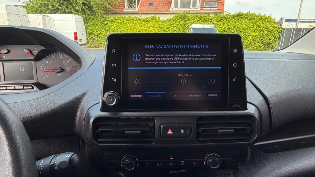 Hoofdafbeelding Peugeot Partner