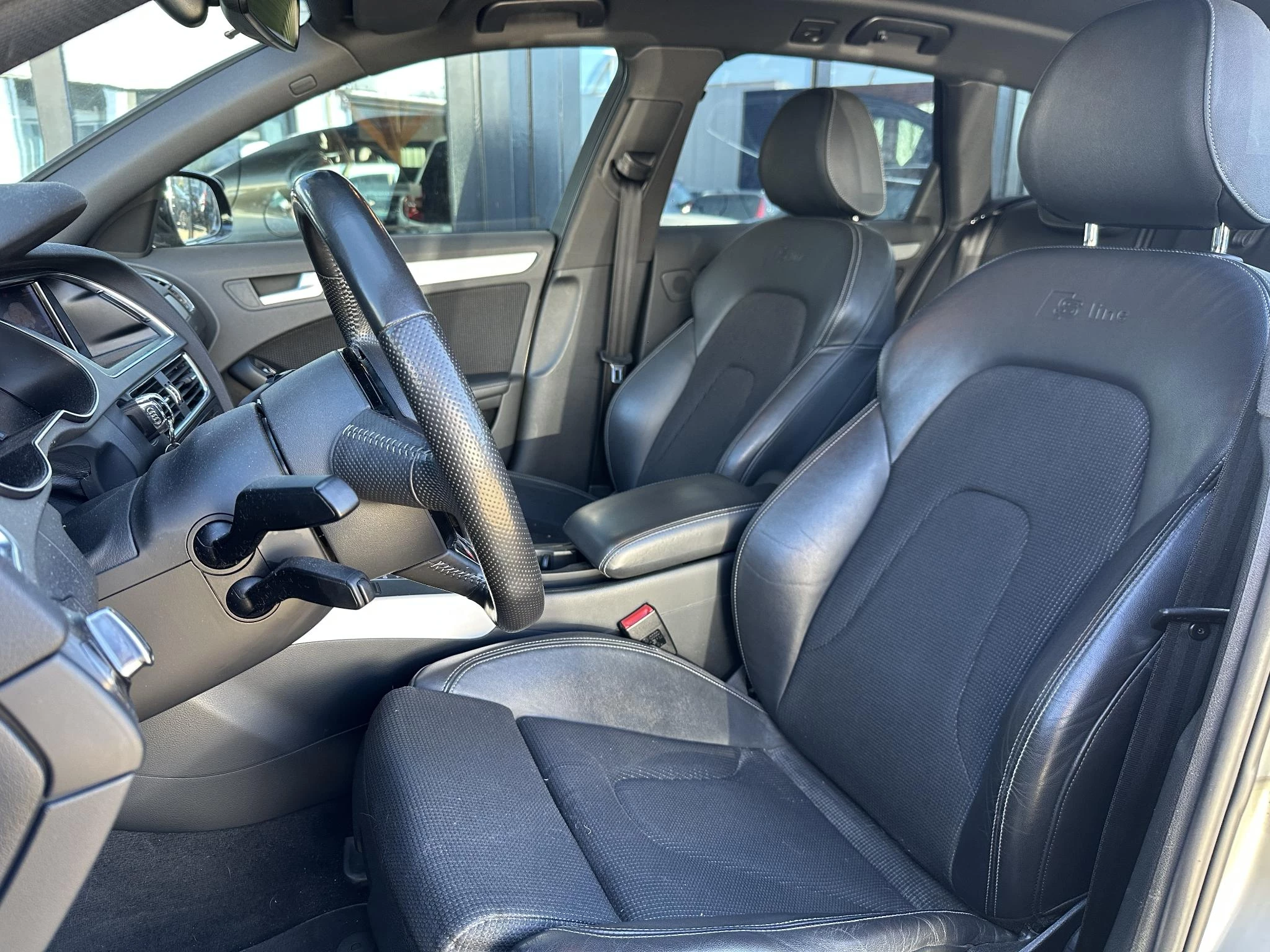 Hoofdafbeelding Audi A4