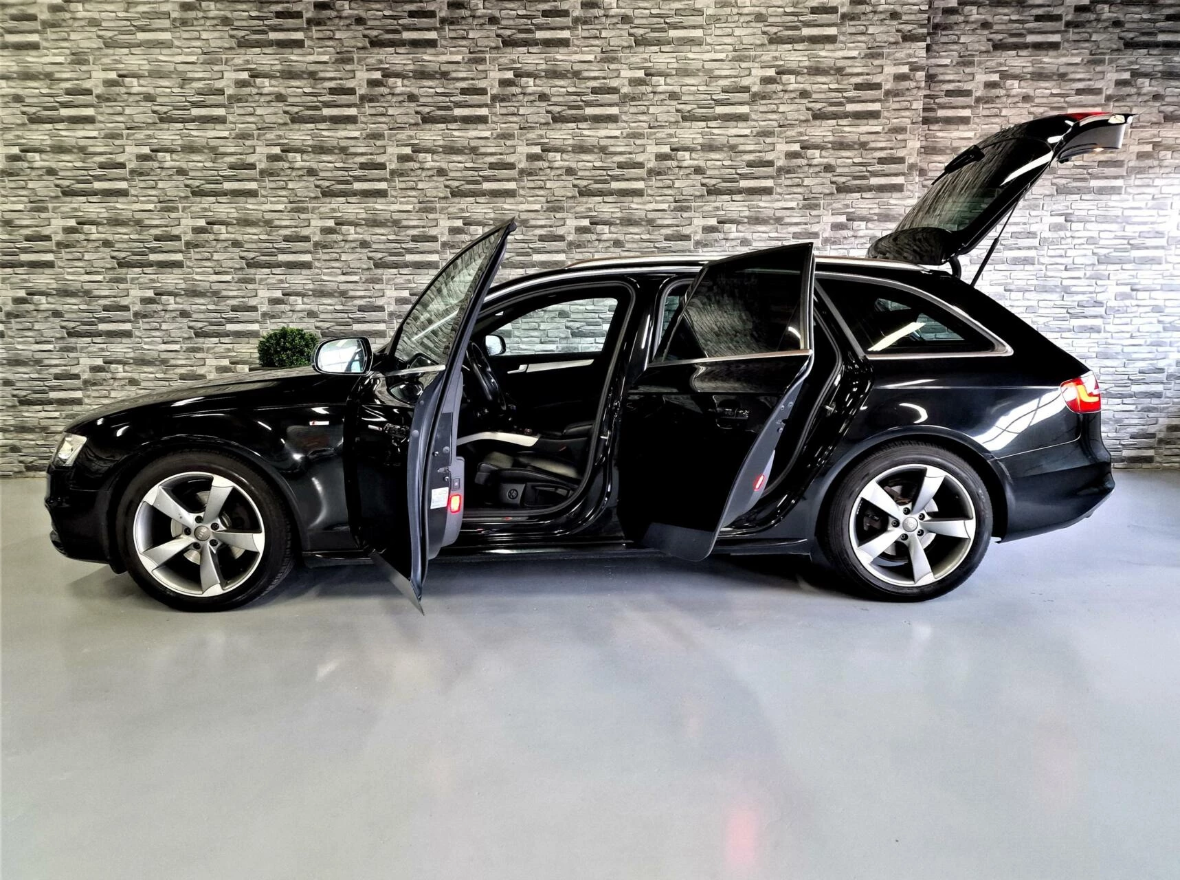 Hoofdafbeelding Audi A4
