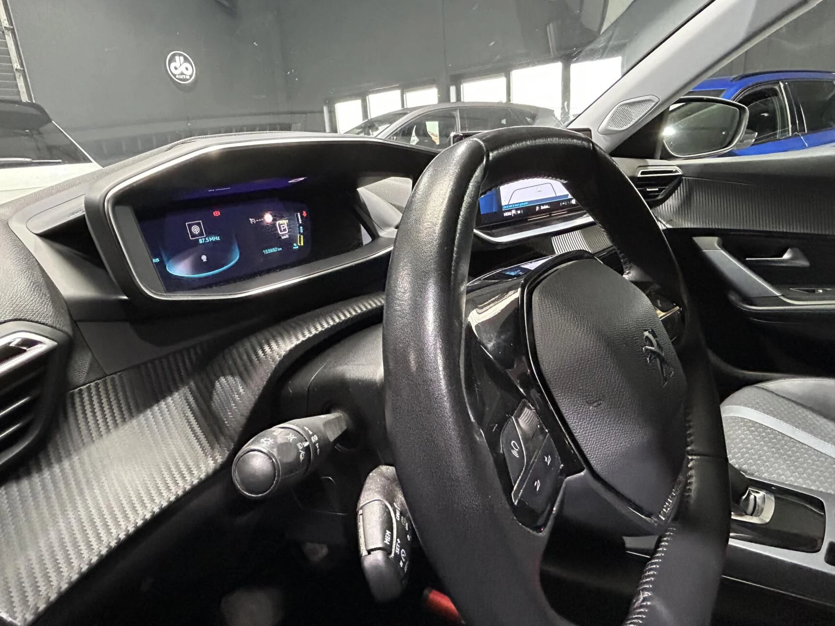 Hoofdafbeelding Peugeot e-2008