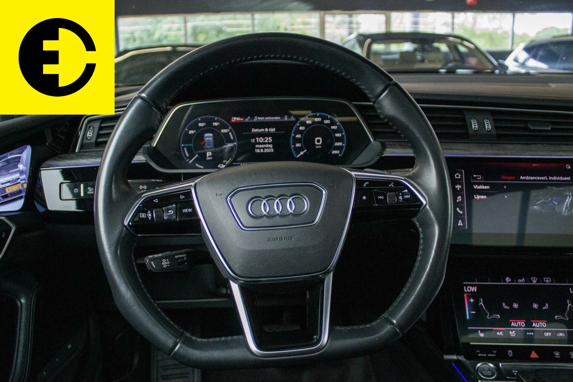 Hoofdafbeelding Audi e-tron