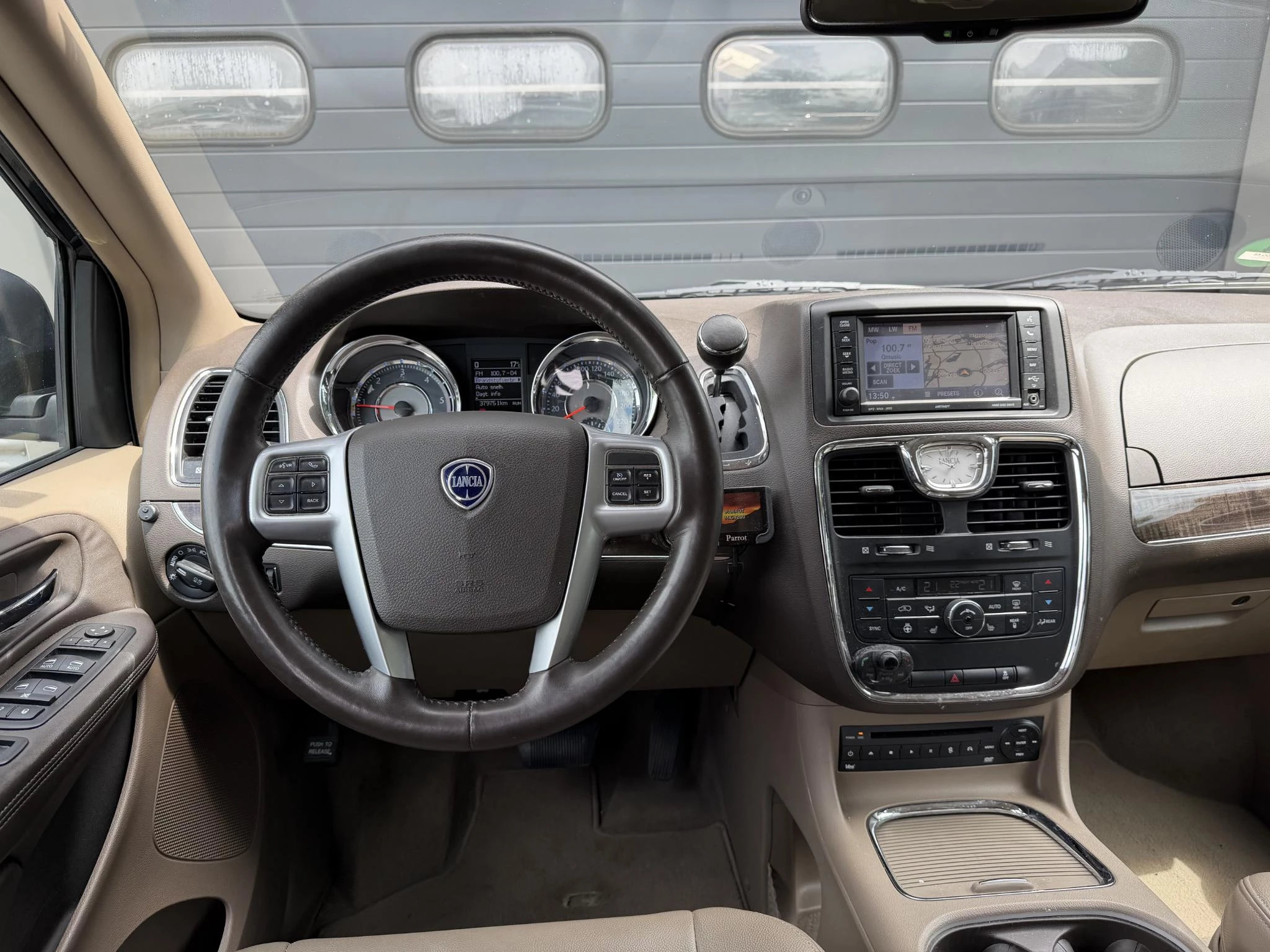 Hoofdafbeelding Lancia Voyager