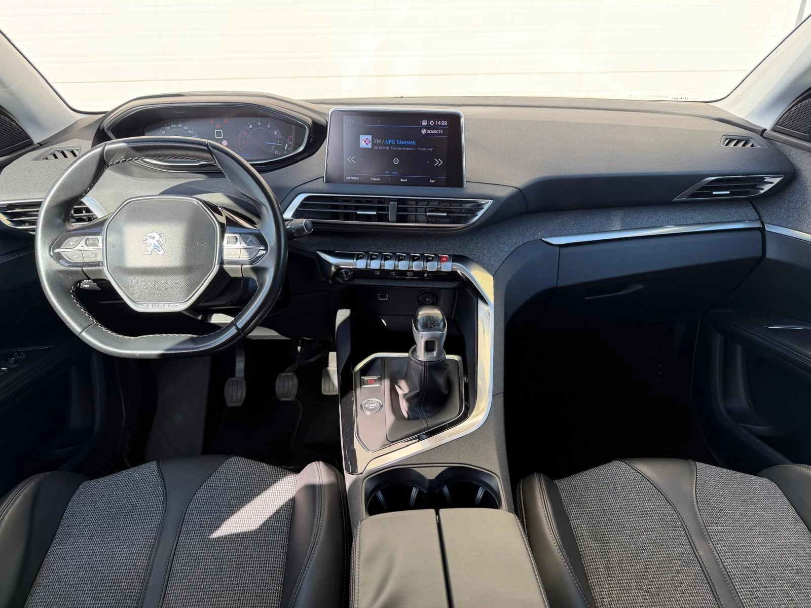 Hoofdafbeelding Peugeot 5008