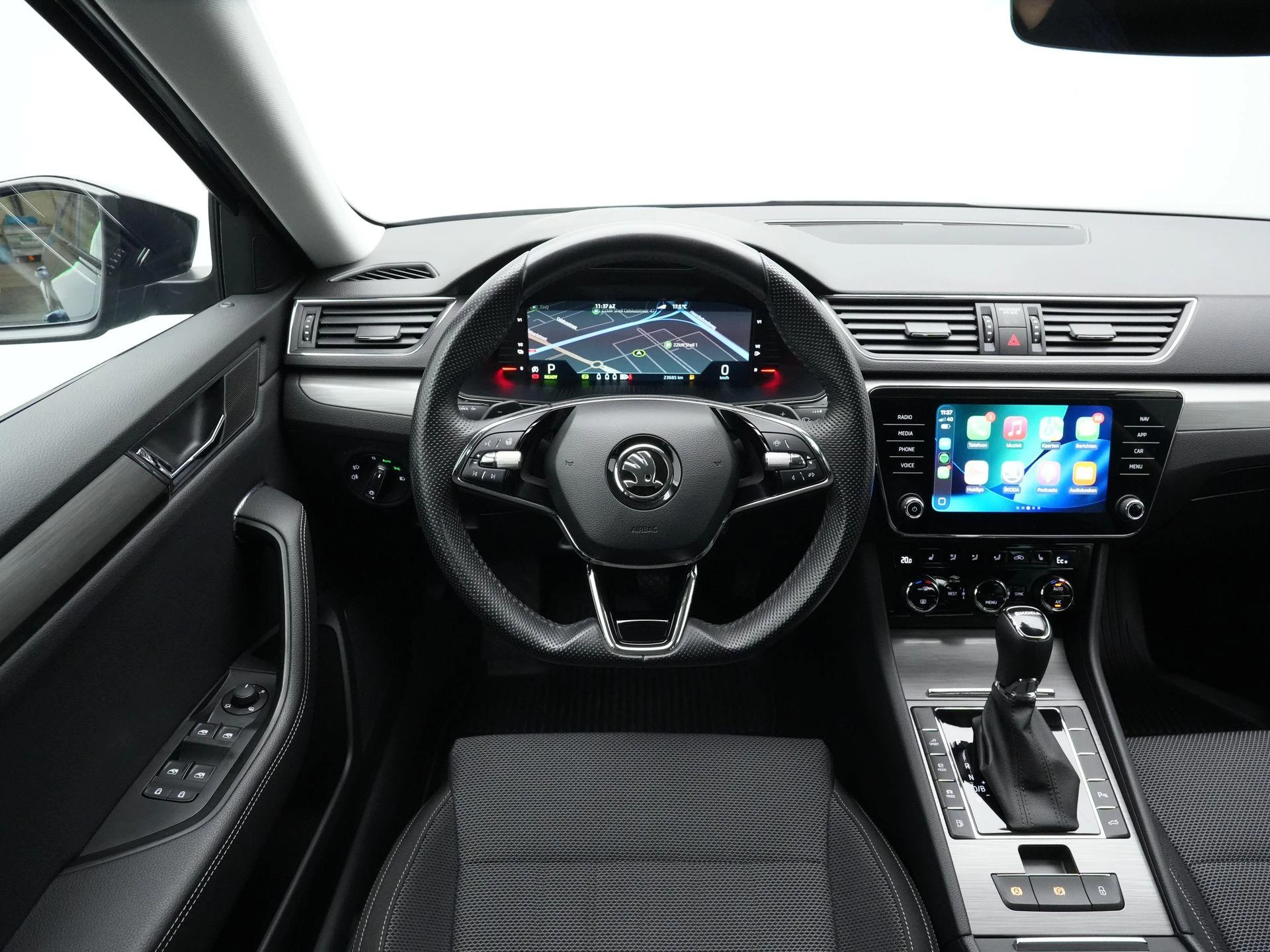 Hoofdafbeelding Škoda Superb