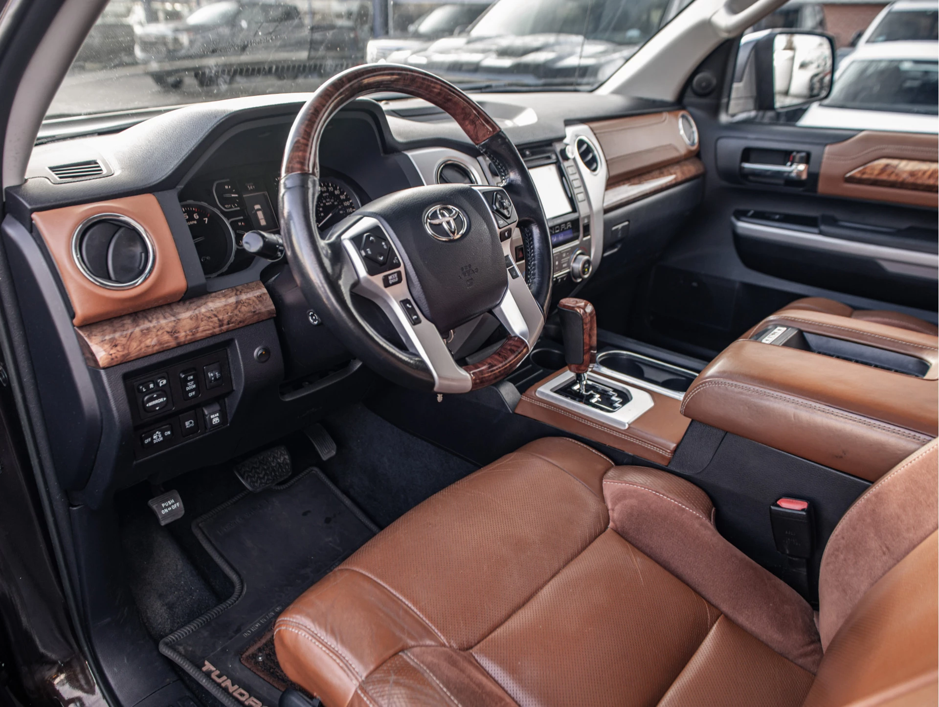 Hoofdafbeelding Toyota Tundra