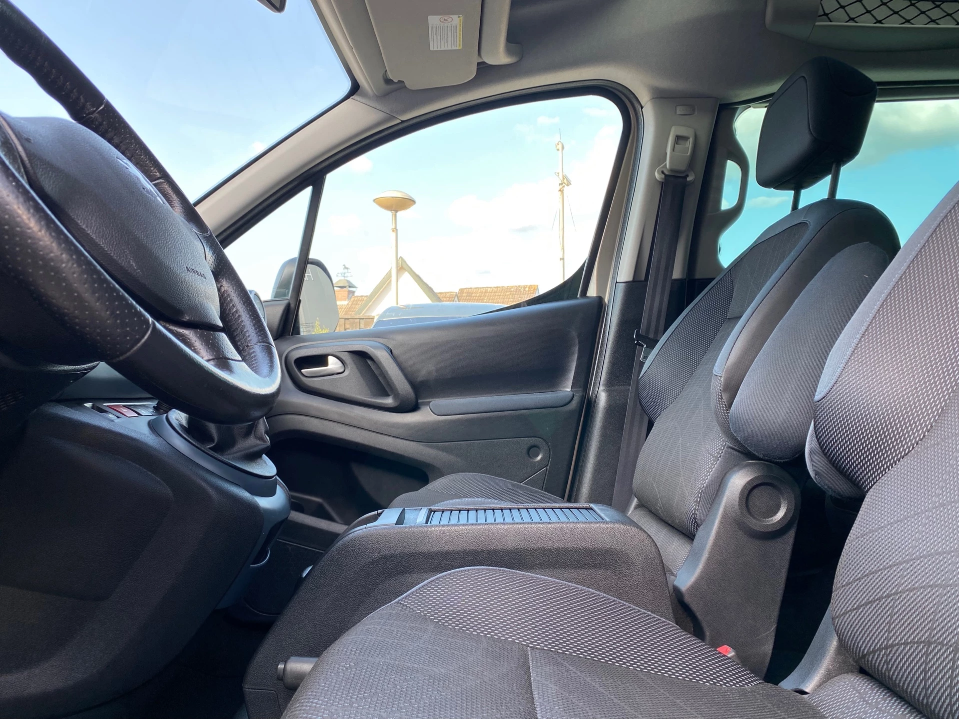 Hoofdafbeelding Peugeot Partner