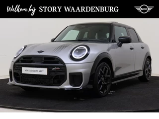 Hoofdafbeelding MINI 5-deurs MINI 5-deurs Hatchback Cooper C Automaat / John Cooper Works / Pakket M / 17" JCW Sprint Spoke black