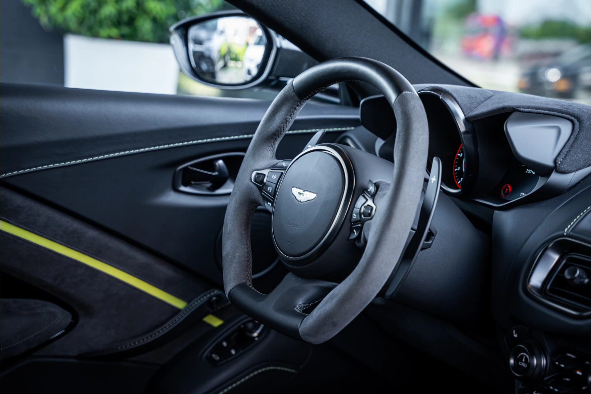 Hoofdafbeelding Aston Martin V8 Vantage