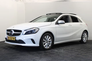 Hoofdafbeelding Mercedes-Benz A-Klasse Mercedes-Benz A-Klasse 160 Ambition |Pano|Stoelverwarming|