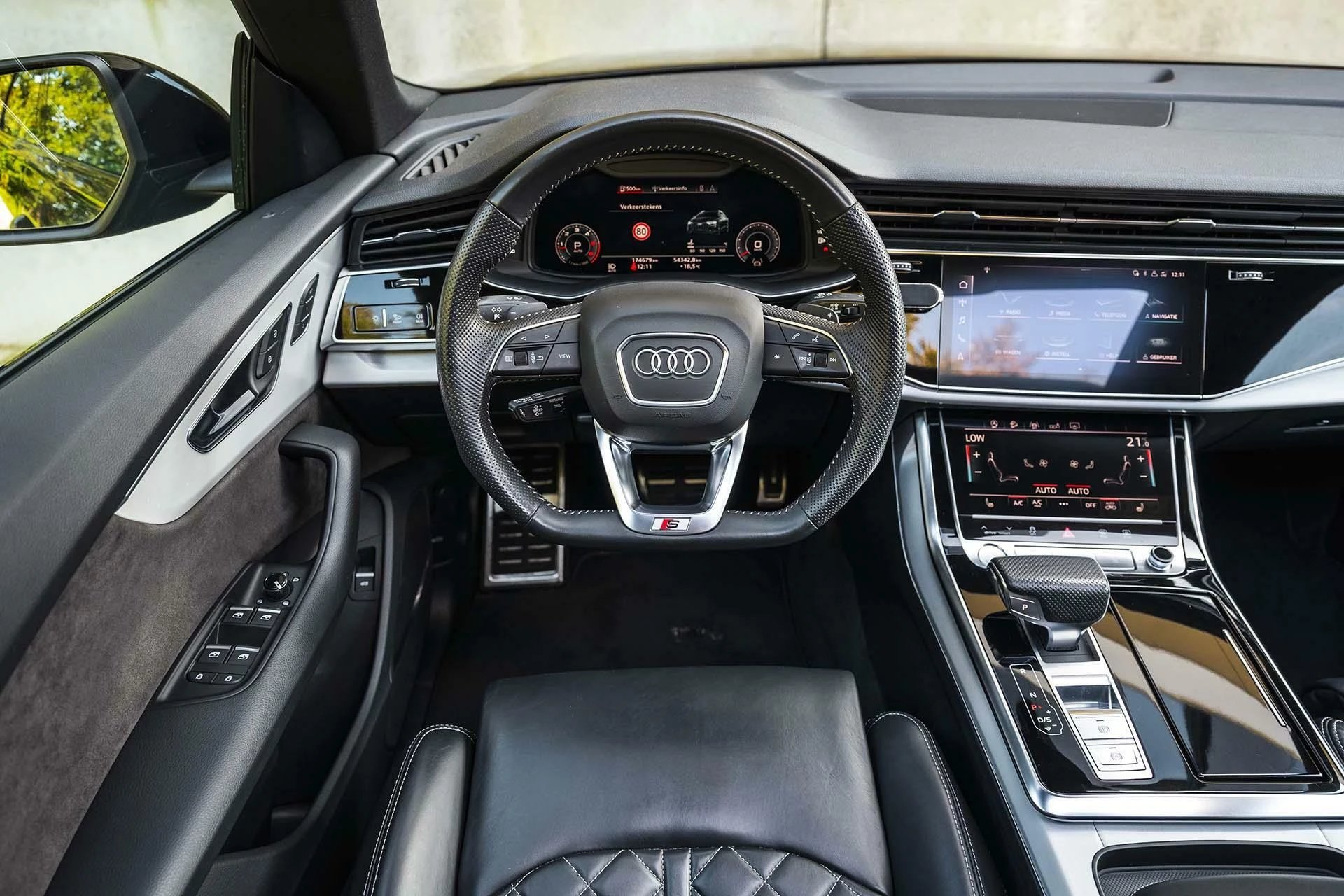 Hoofdafbeelding Audi Q8