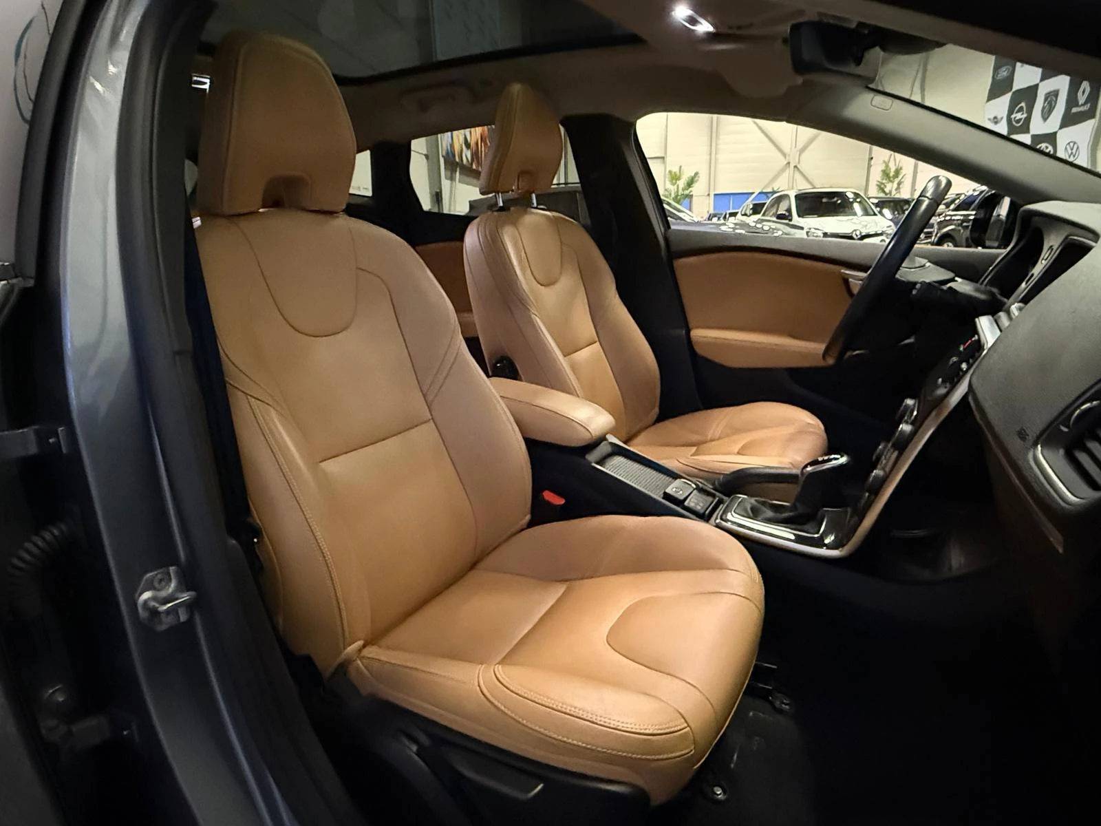 Hoofdafbeelding Volvo V40