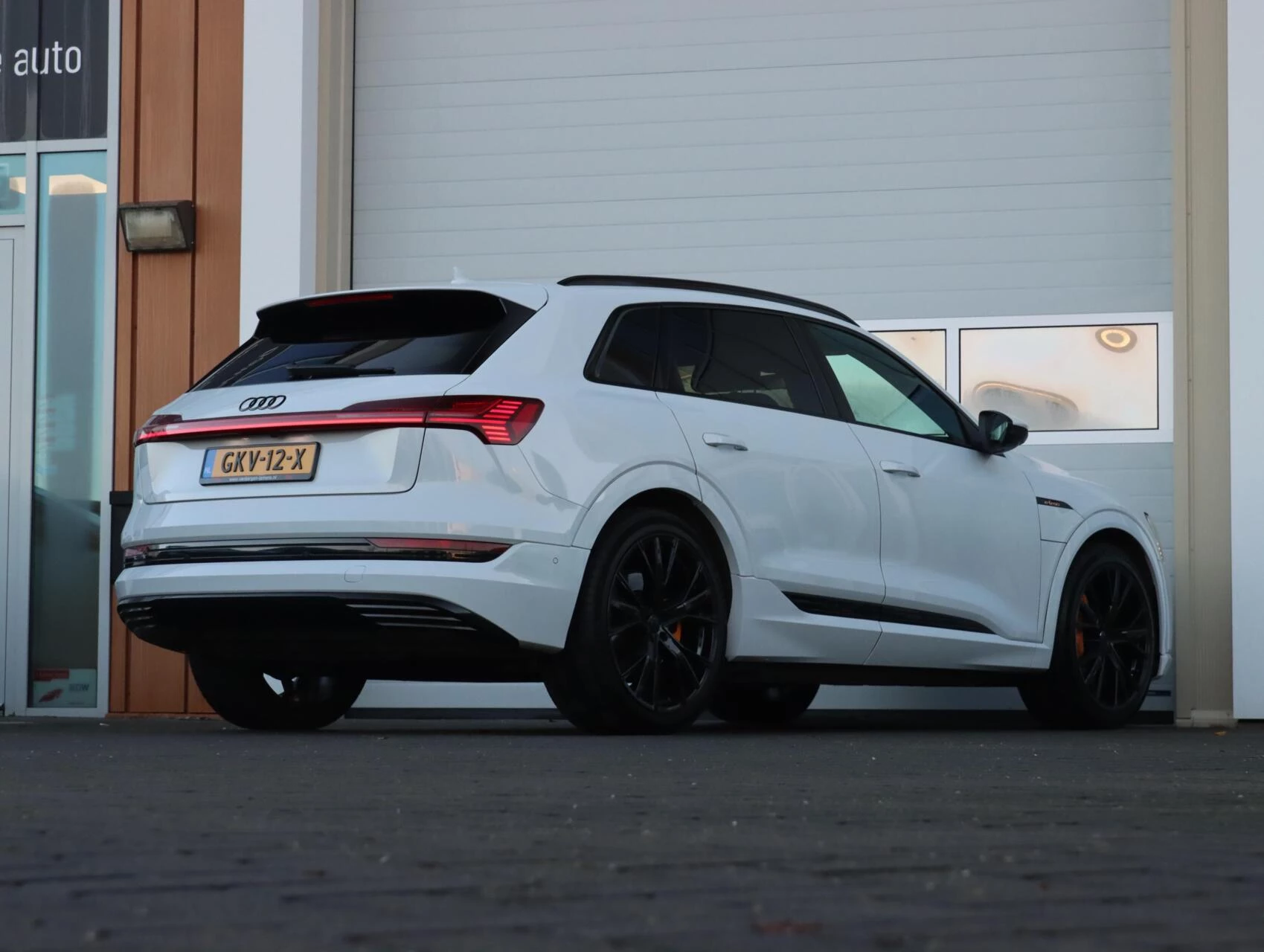 Hoofdafbeelding Audi e-tron