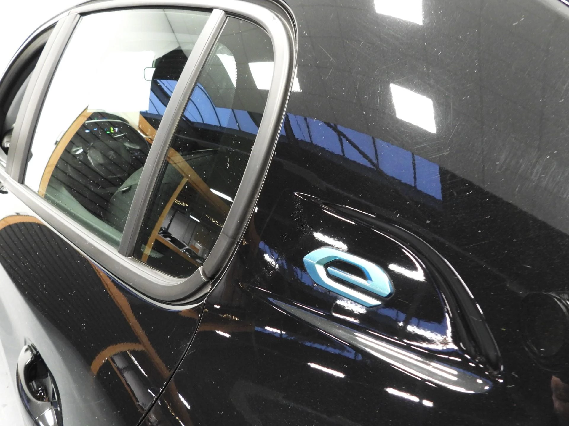 Hoofdafbeelding Peugeot e-208