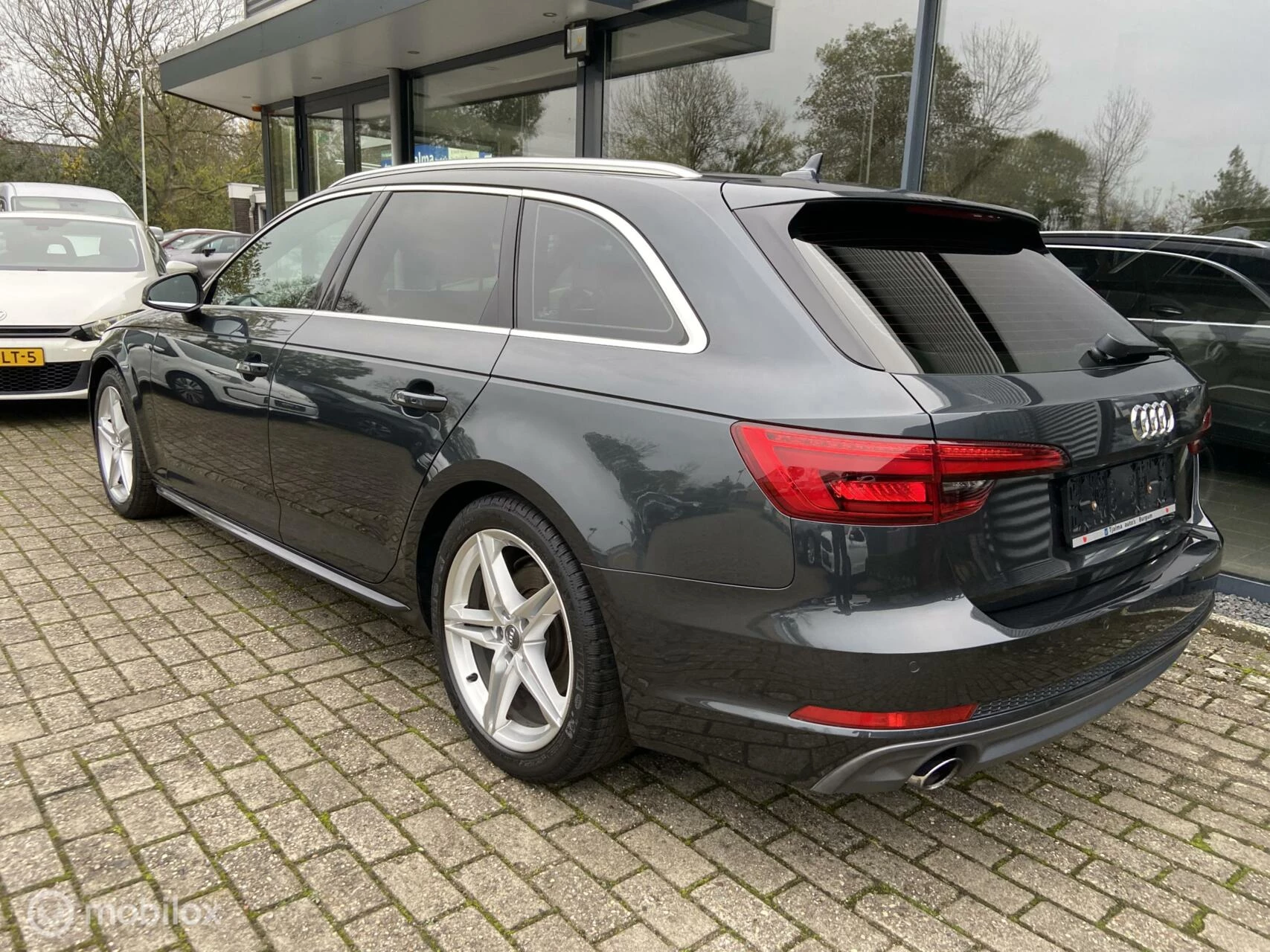 Hoofdafbeelding Audi A4