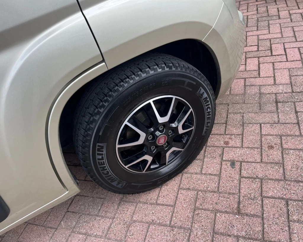 Hoofdafbeelding Roller Team Livingstone 640 Duo Adv. Aut.