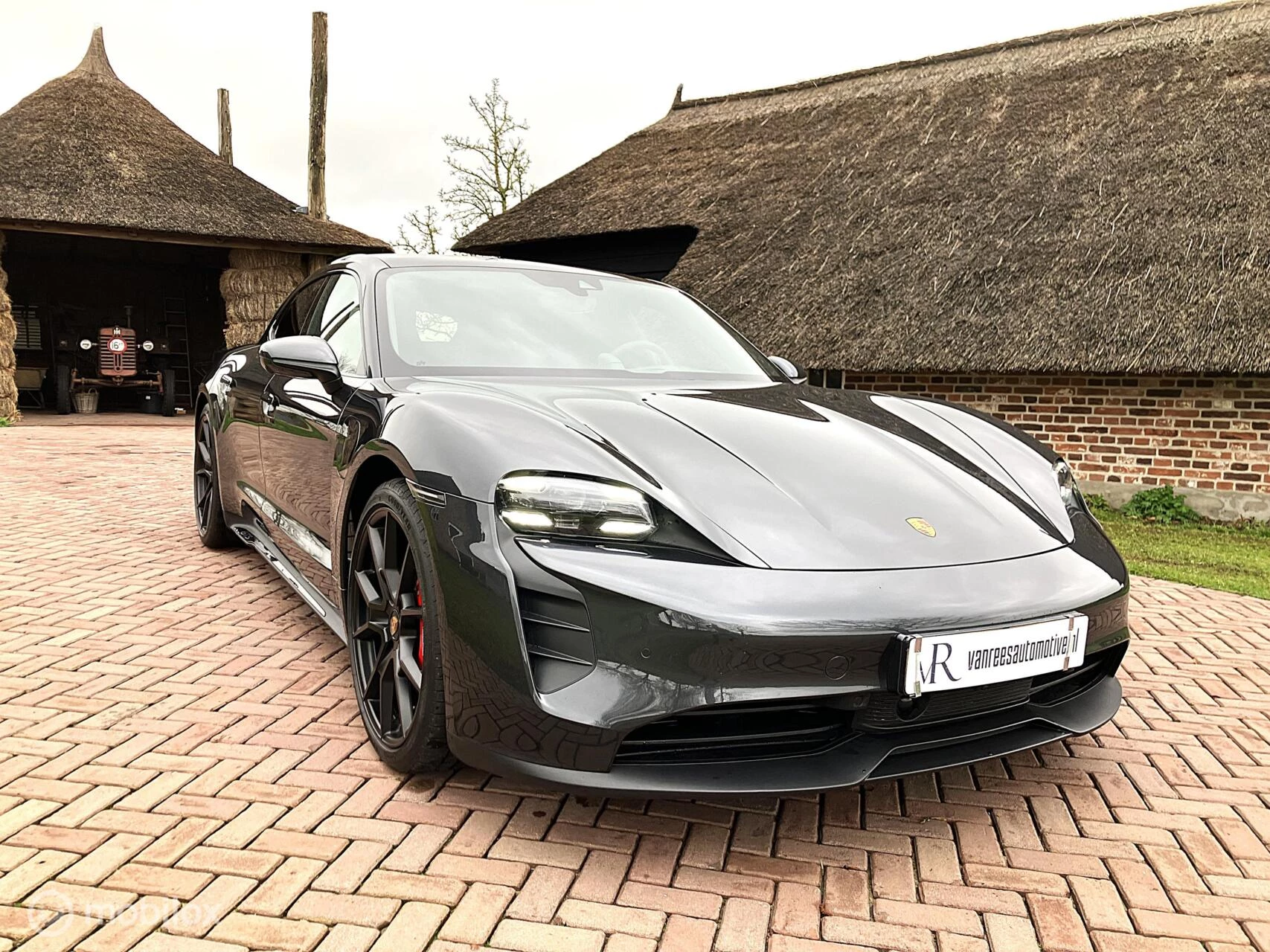 Hoofdafbeelding Porsche Taycan