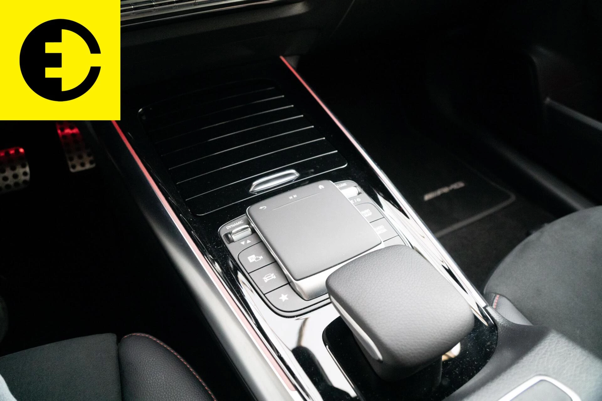 Hoofdafbeelding Mercedes-Benz EQA