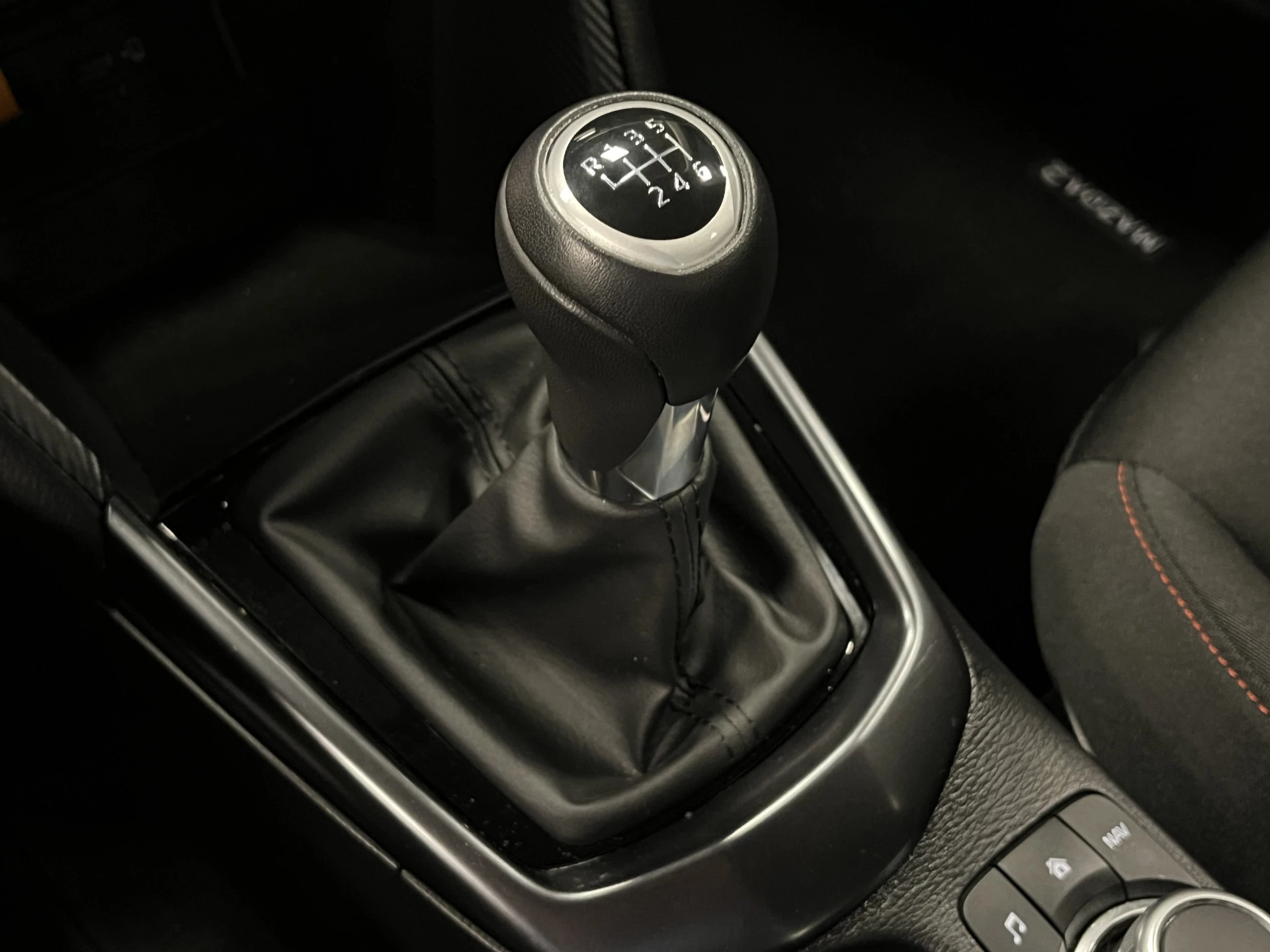 Hoofdafbeelding Mazda 2