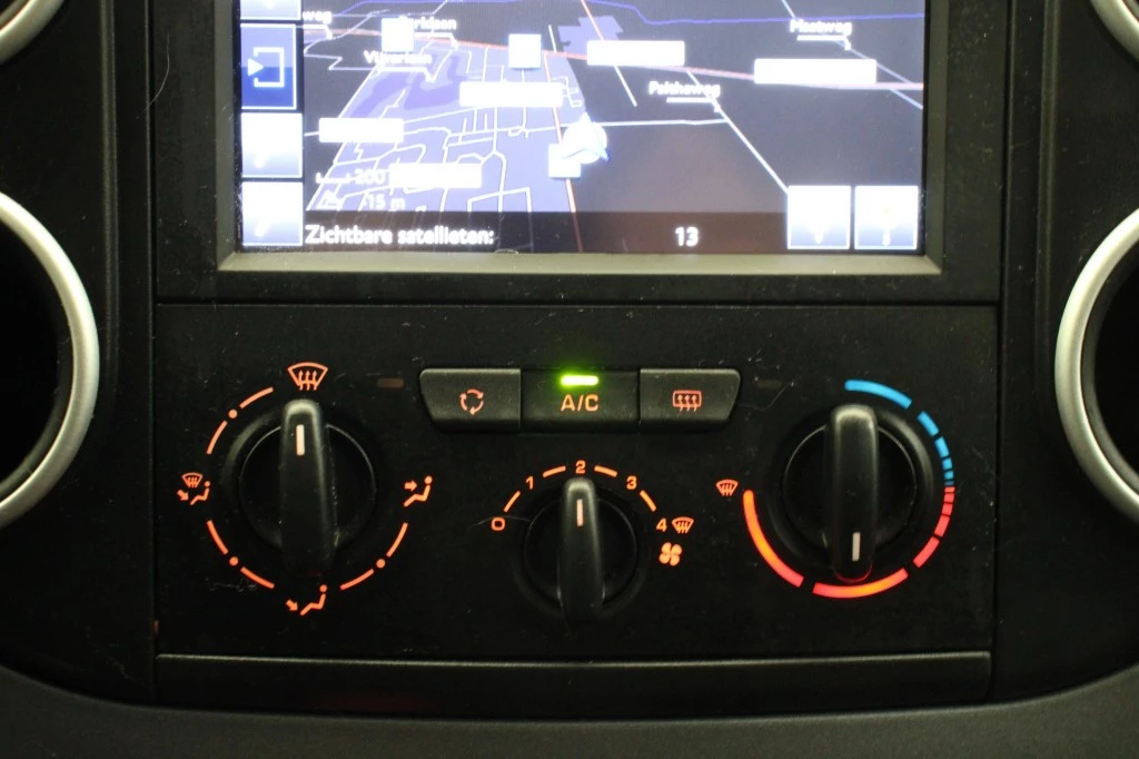 Hoofdafbeelding Peugeot Partner