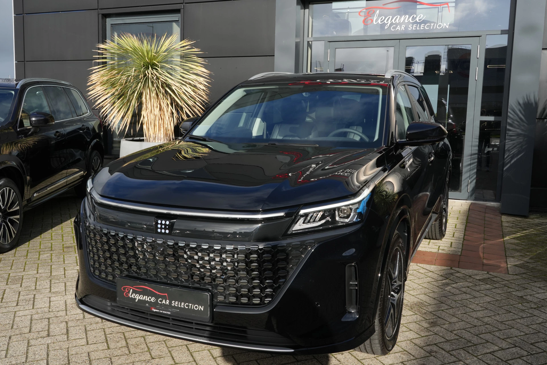 Hoofdafbeelding DFSK E5 PHEV