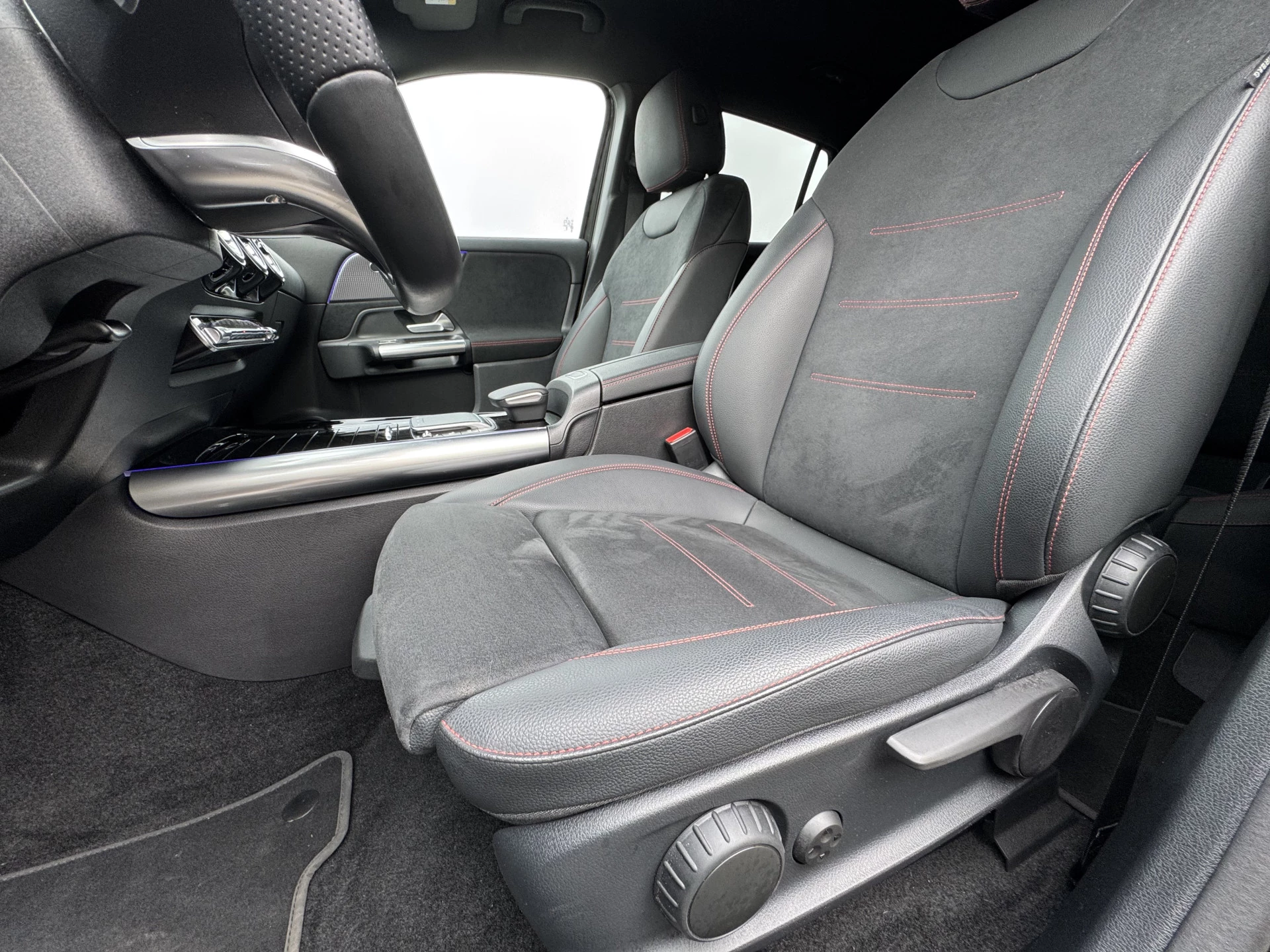 Hoofdafbeelding Mercedes-Benz EQA