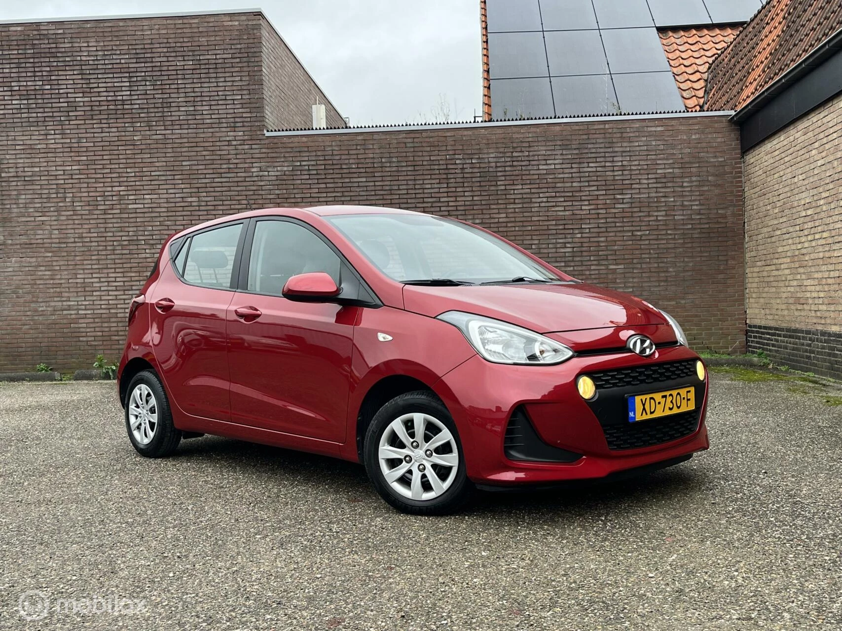 Hoofdafbeelding Hyundai i10