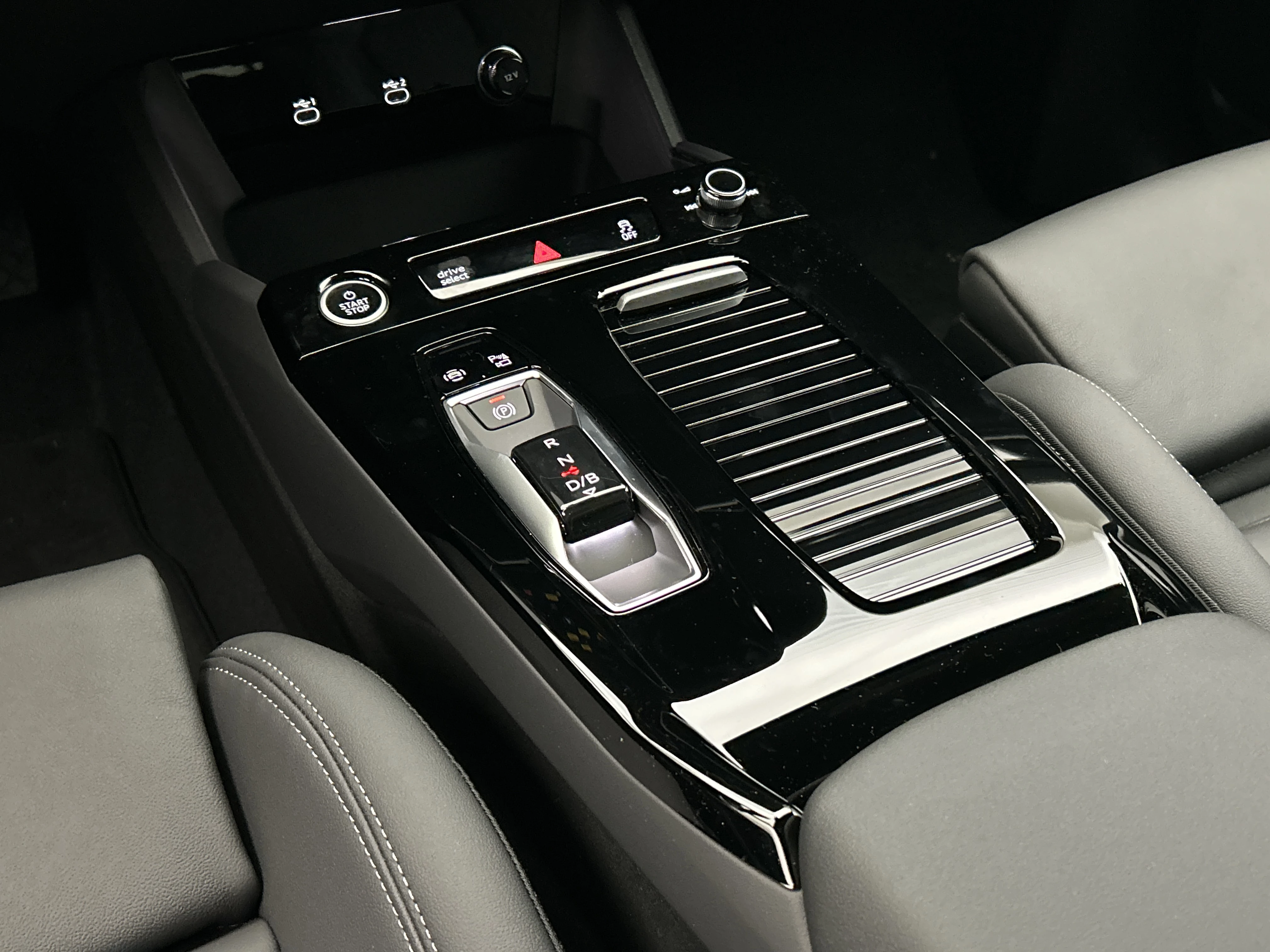 Hoofdafbeelding Audi Q6 e-tron