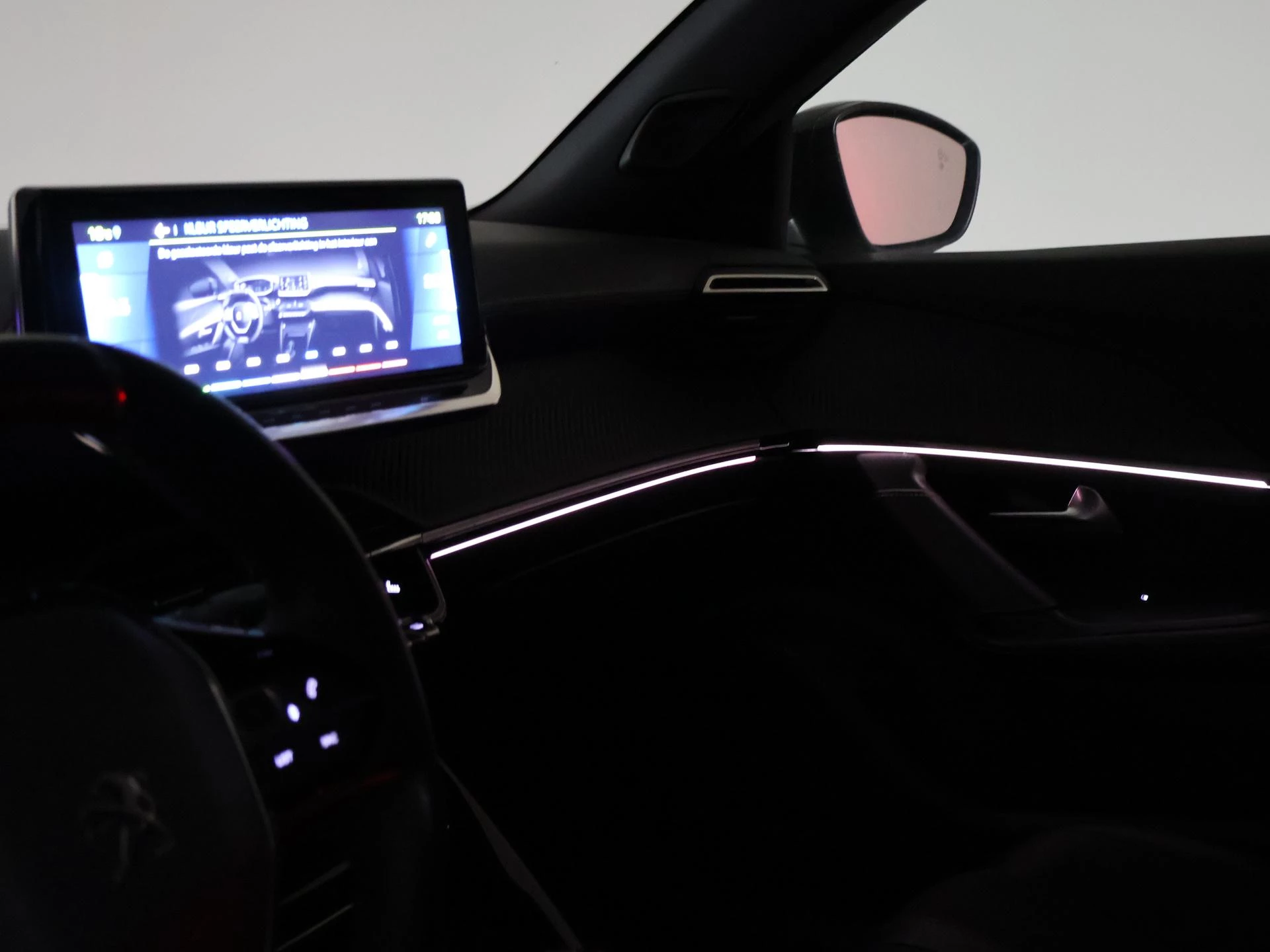 Hoofdafbeelding Peugeot e-2008