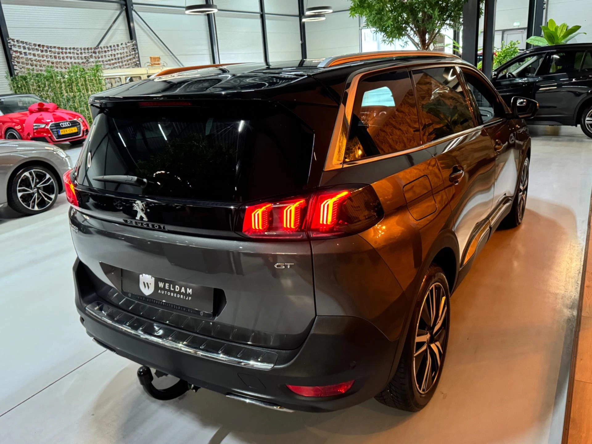 Hoofdafbeelding Peugeot 5008