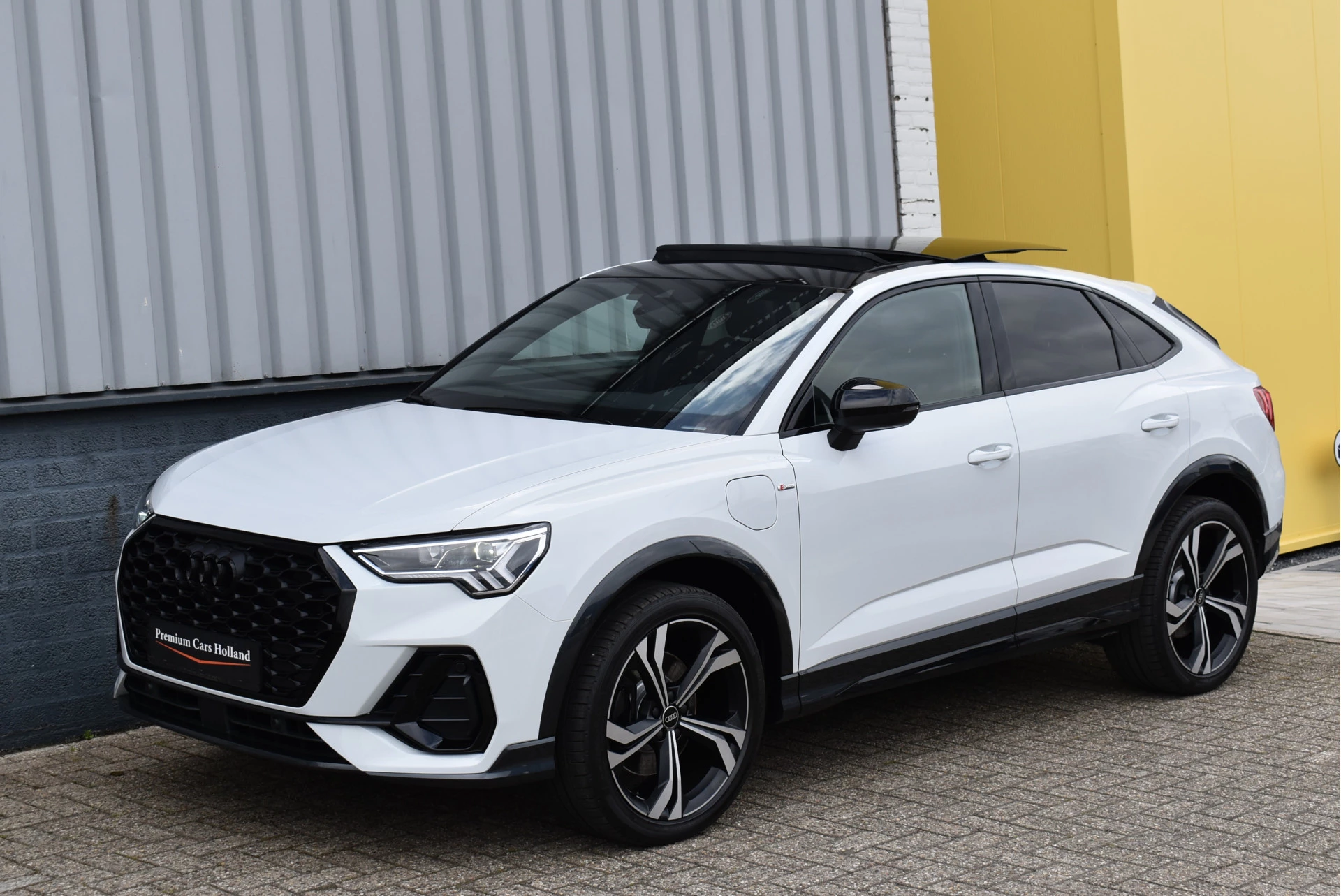 Hoofdafbeelding Audi Q3
