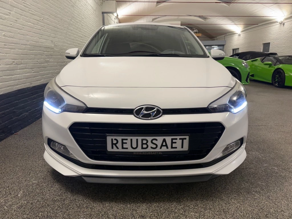 Hoofdafbeelding Hyundai i20