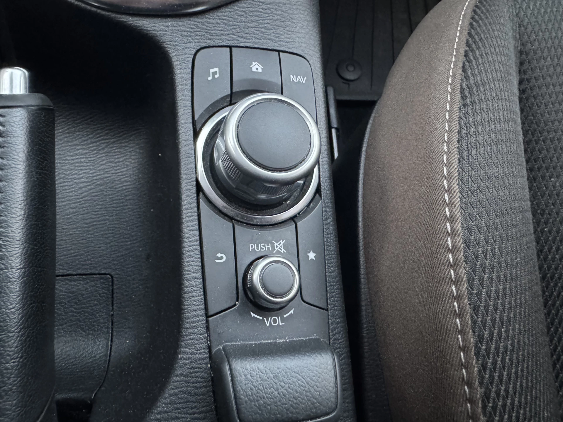 Hoofdafbeelding Mazda 2