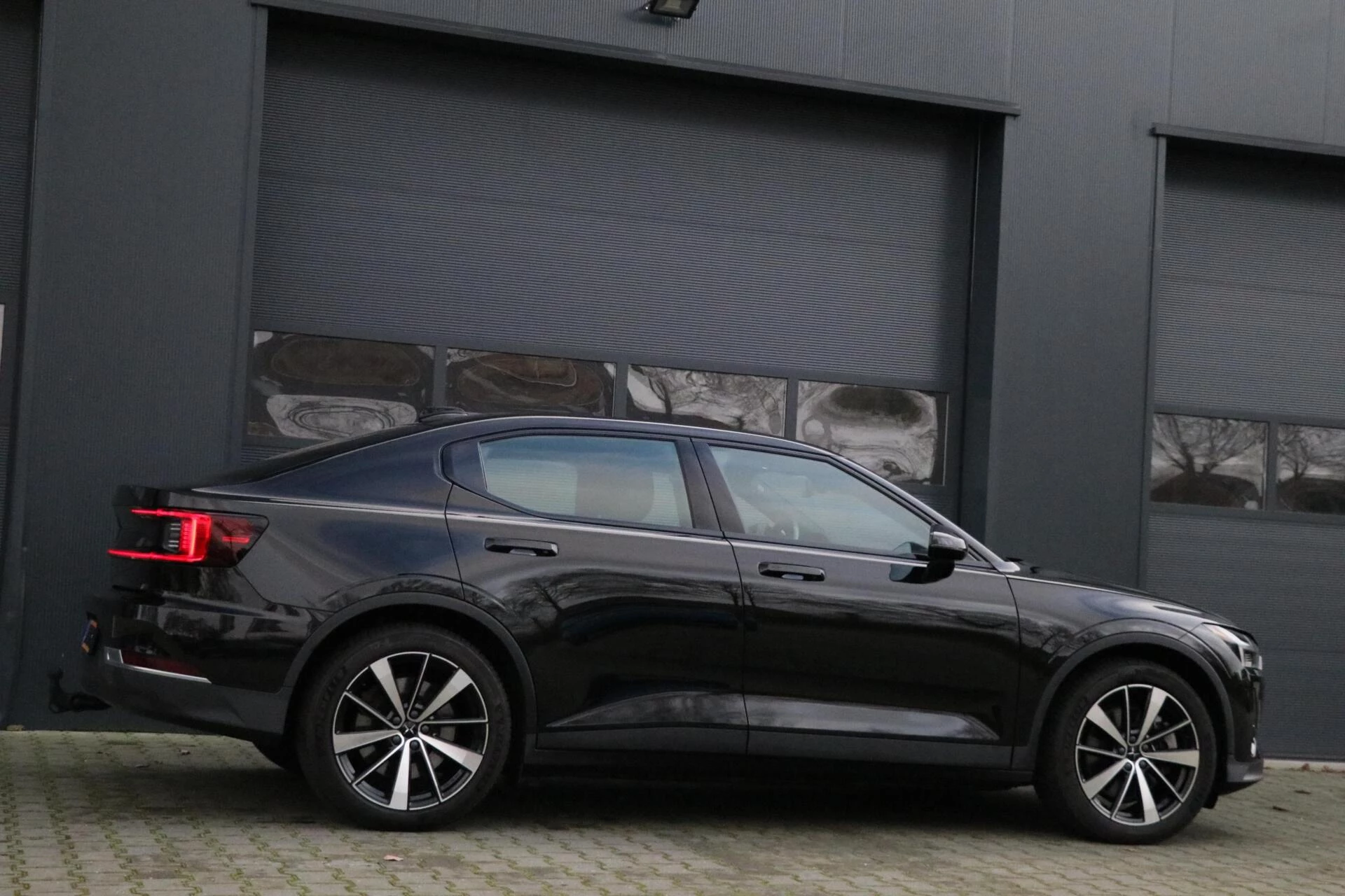 Hoofdafbeelding Polestar 2
