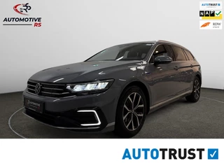 Hoofdafbeelding Volkswagen Passat Volkswagen Passat Variant 1.4 TSI Hybride 218PK DSG|Pano|Nardo Grey |Navi|Virtual Cockpit|Carplay