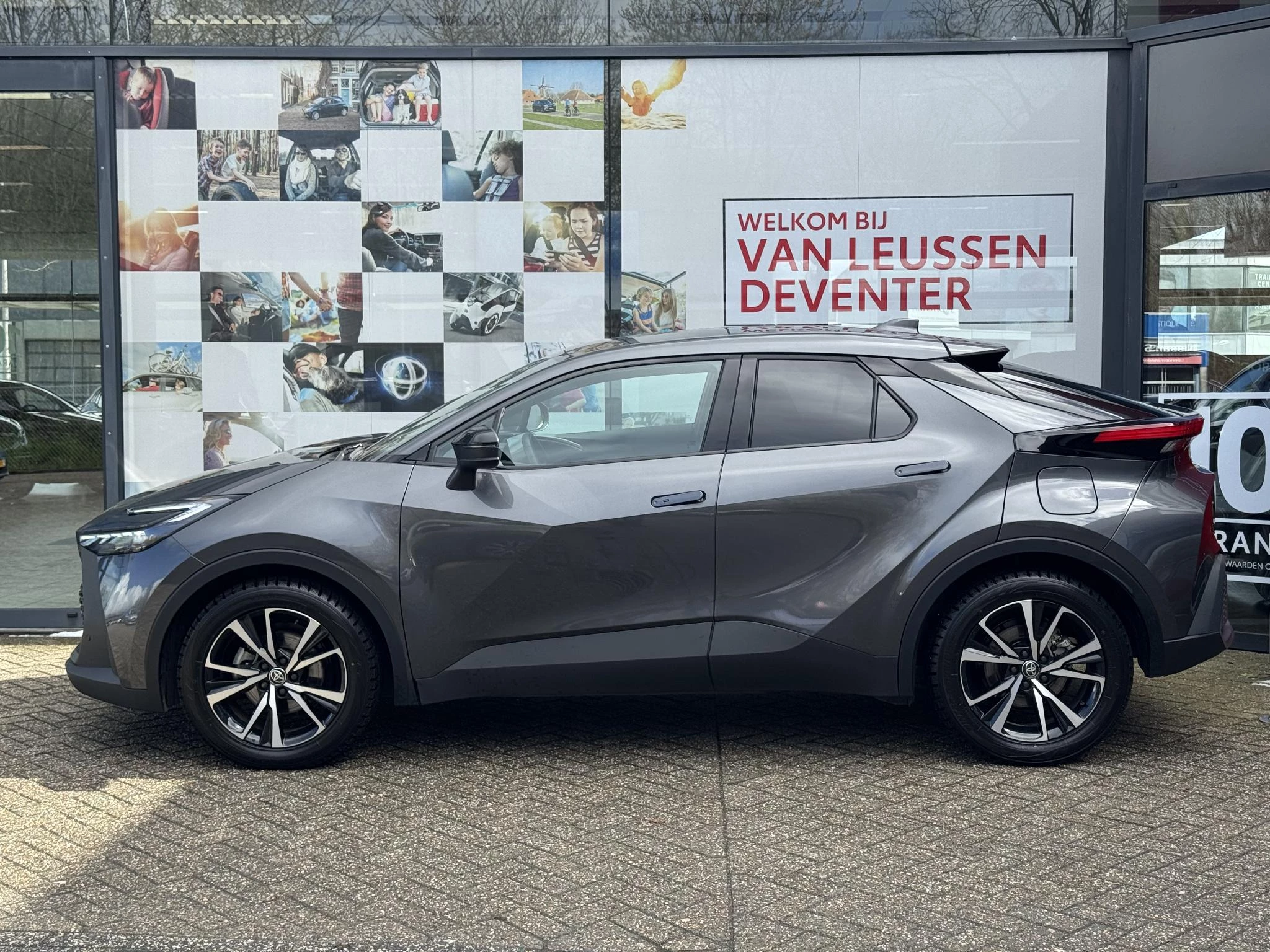 Hoofdafbeelding Toyota C-HR