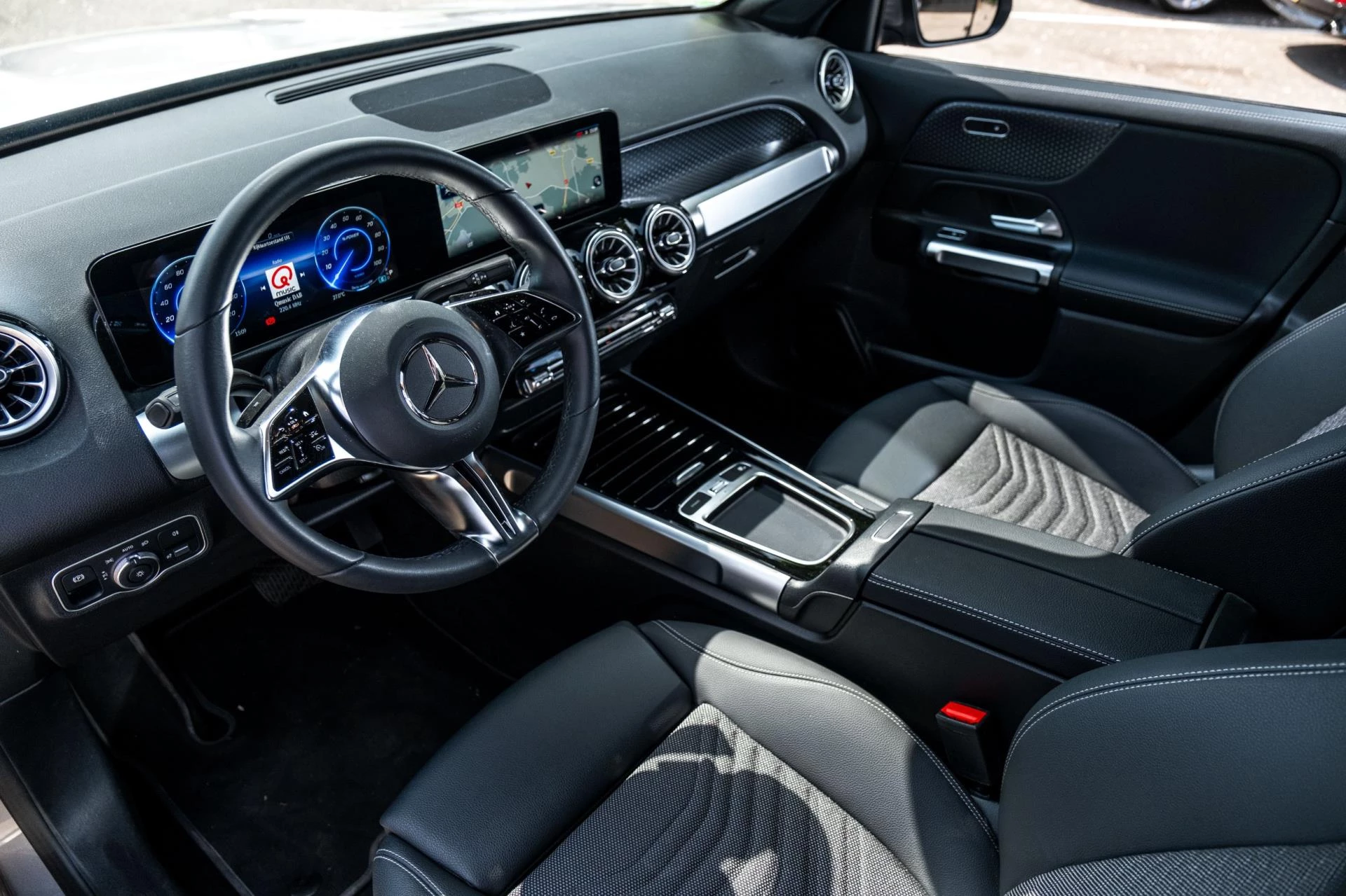 Hoofdafbeelding Mercedes-Benz EQB