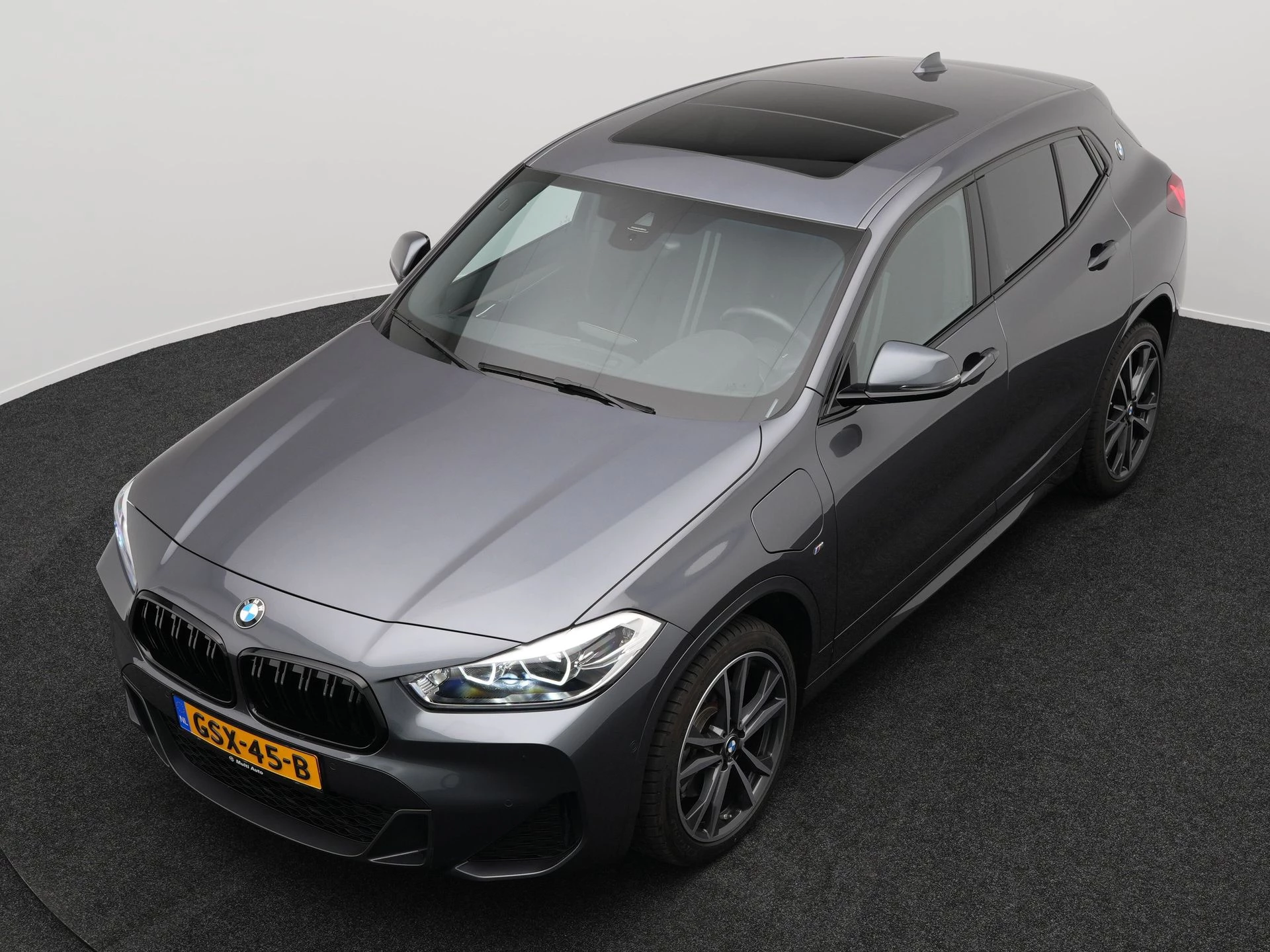 Hoofdafbeelding BMW X2