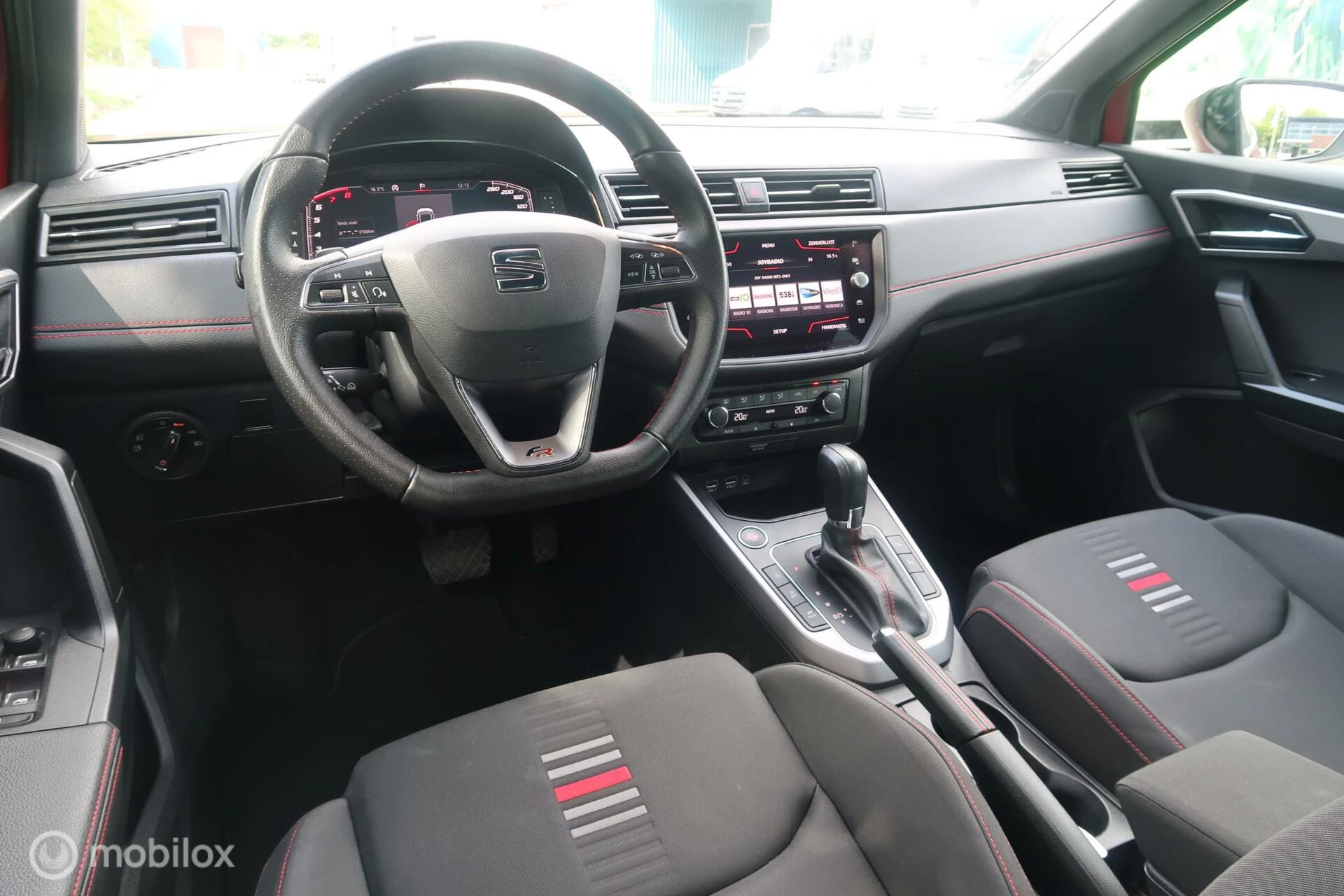 Hoofdafbeelding SEAT Arona