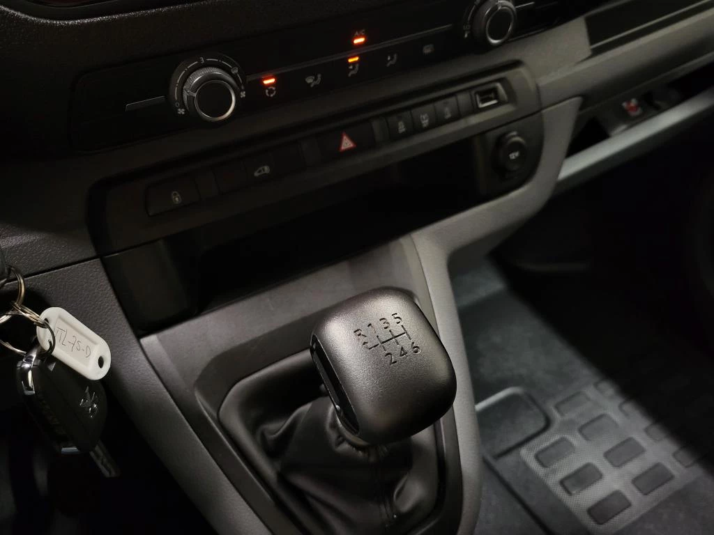 Hoofdafbeelding Peugeot Expert