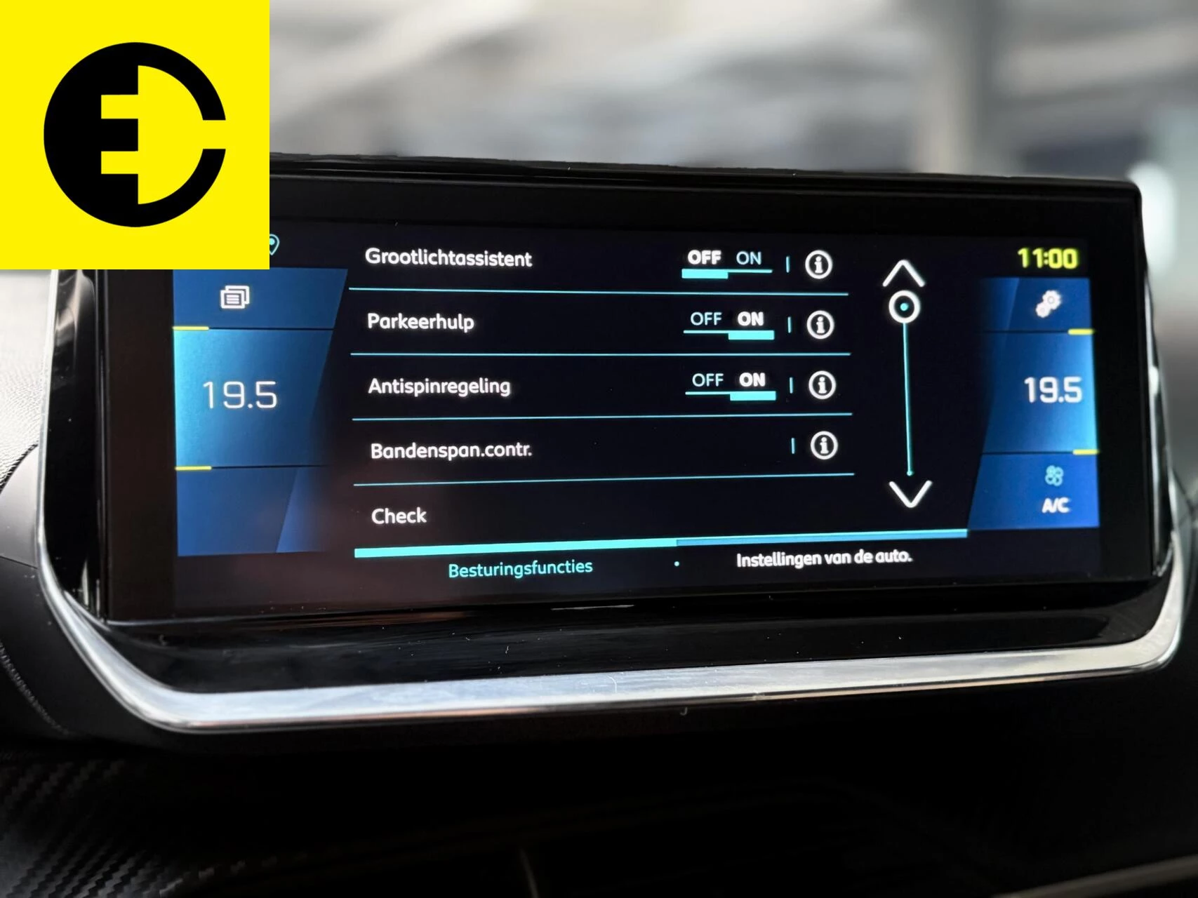 Hoofdafbeelding Peugeot e-208