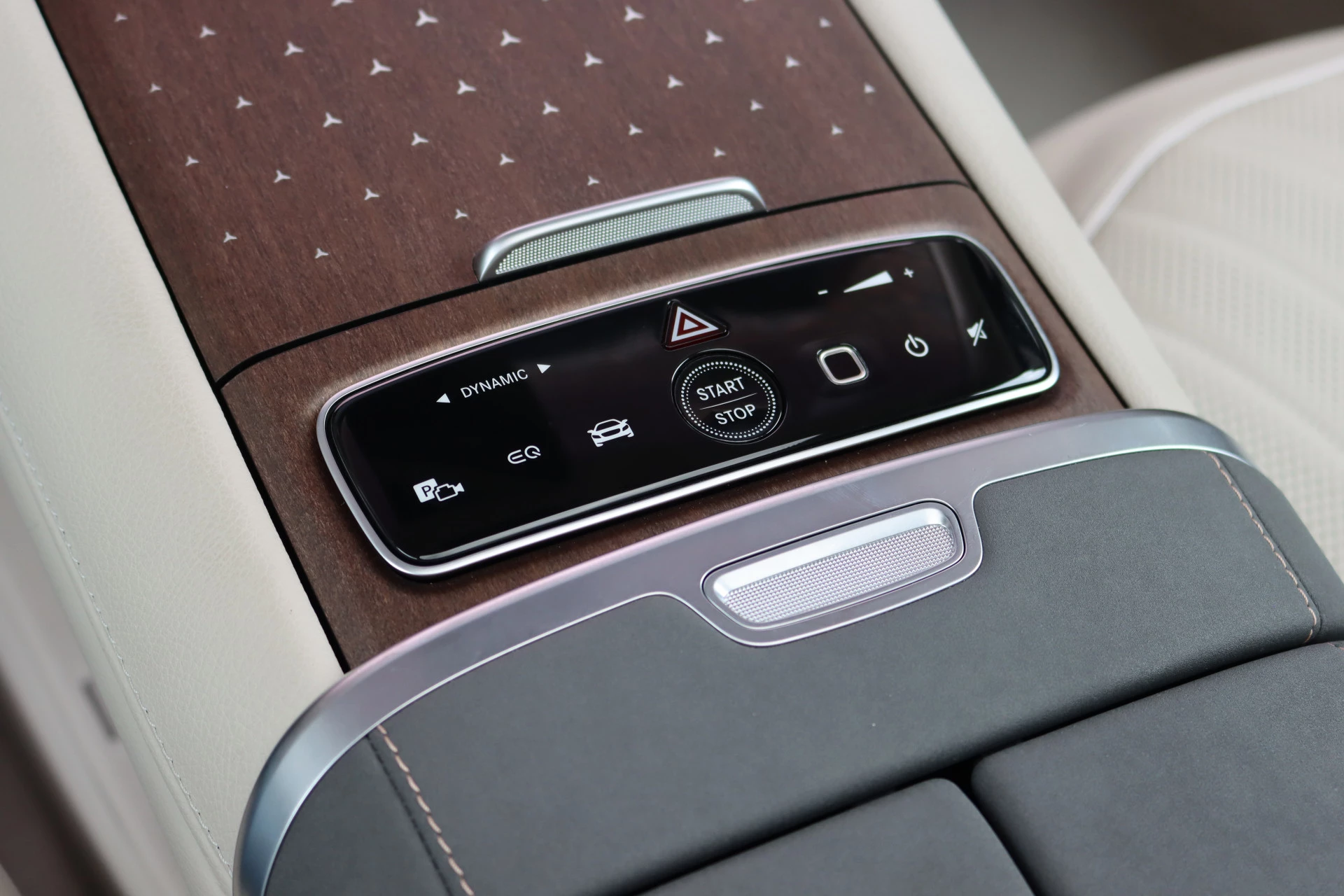 Hoofdafbeelding Mercedes-Benz EQS