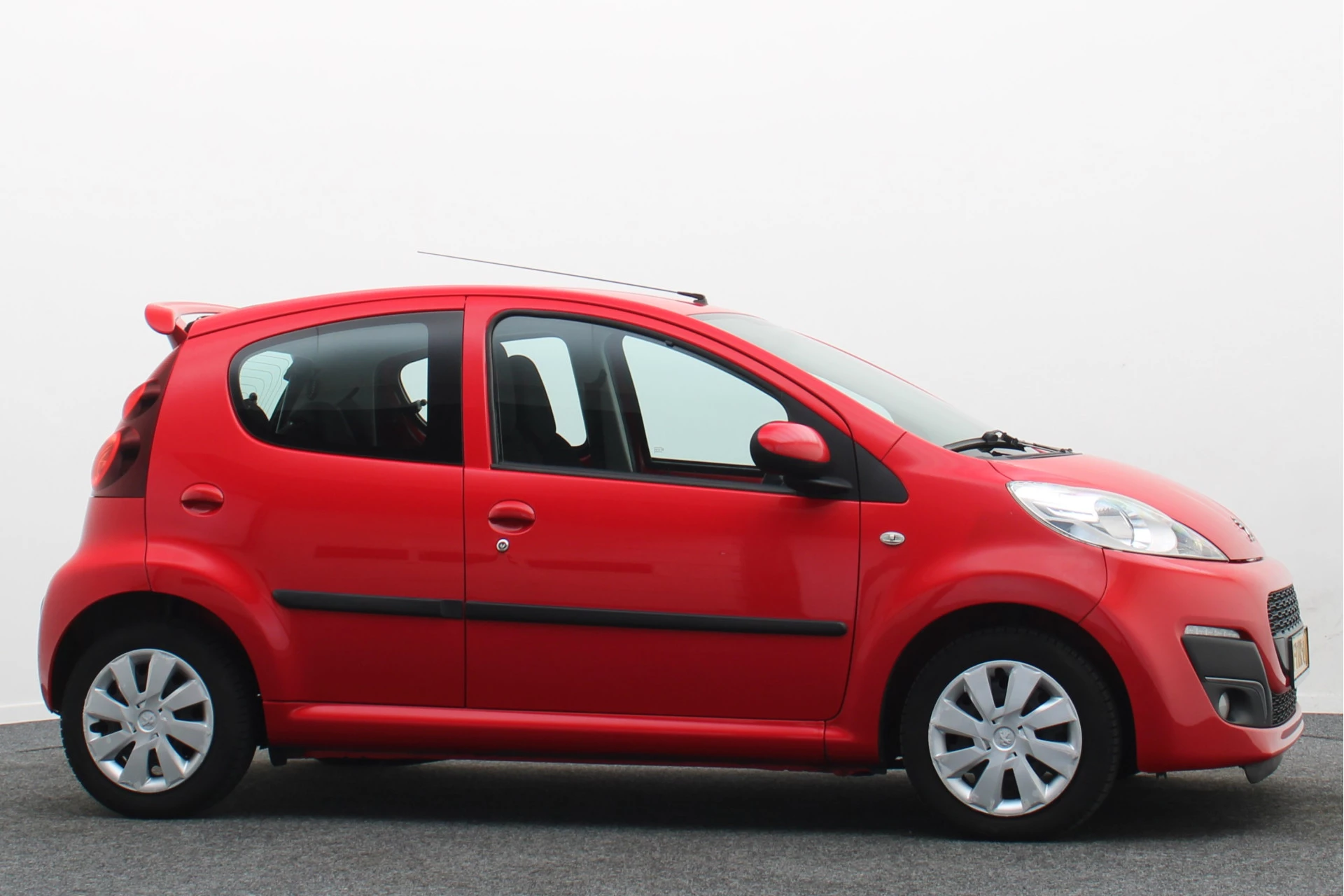 Hoofdafbeelding Peugeot 107