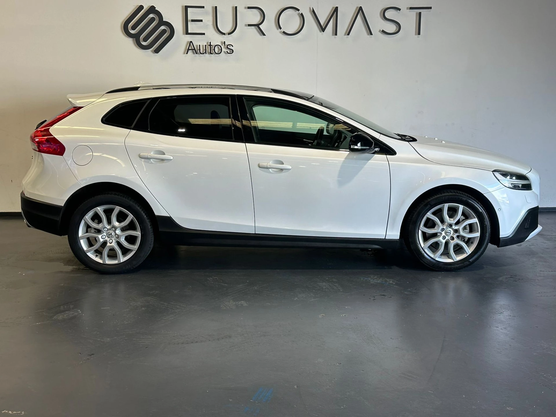 Hoofdafbeelding Volvo V40